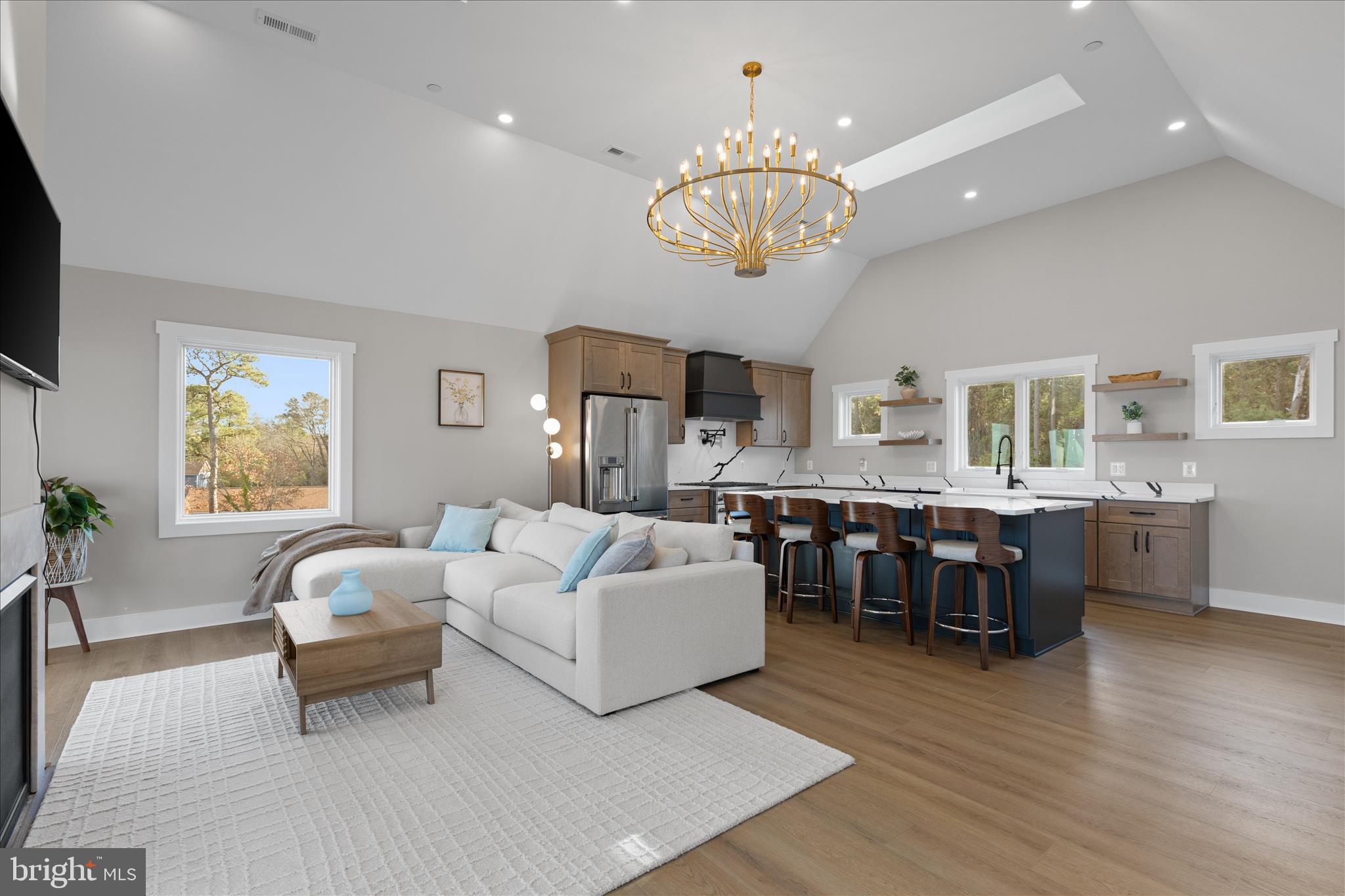 PINEY POINT - Residential