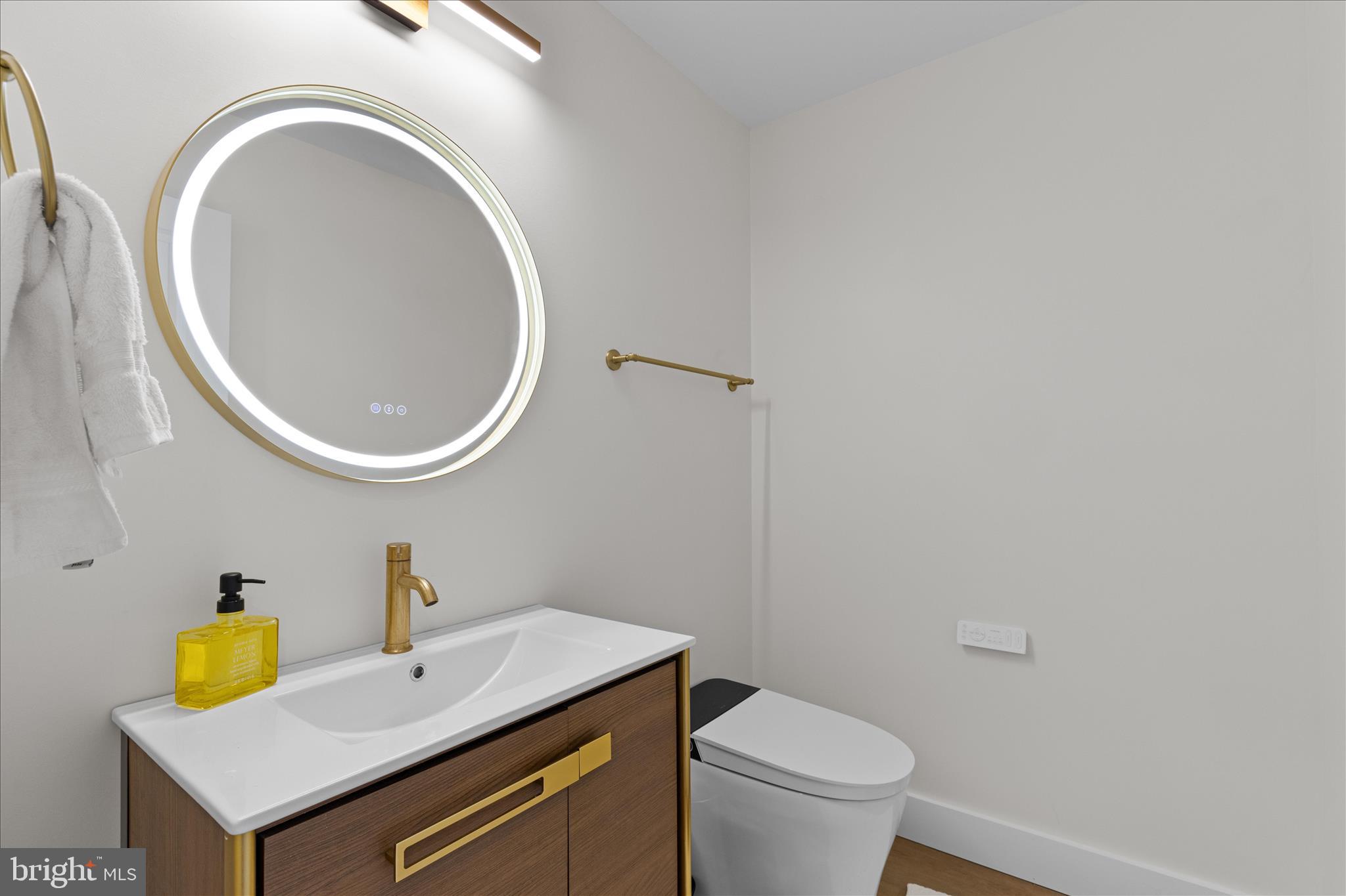 PINEY POINT - Residential