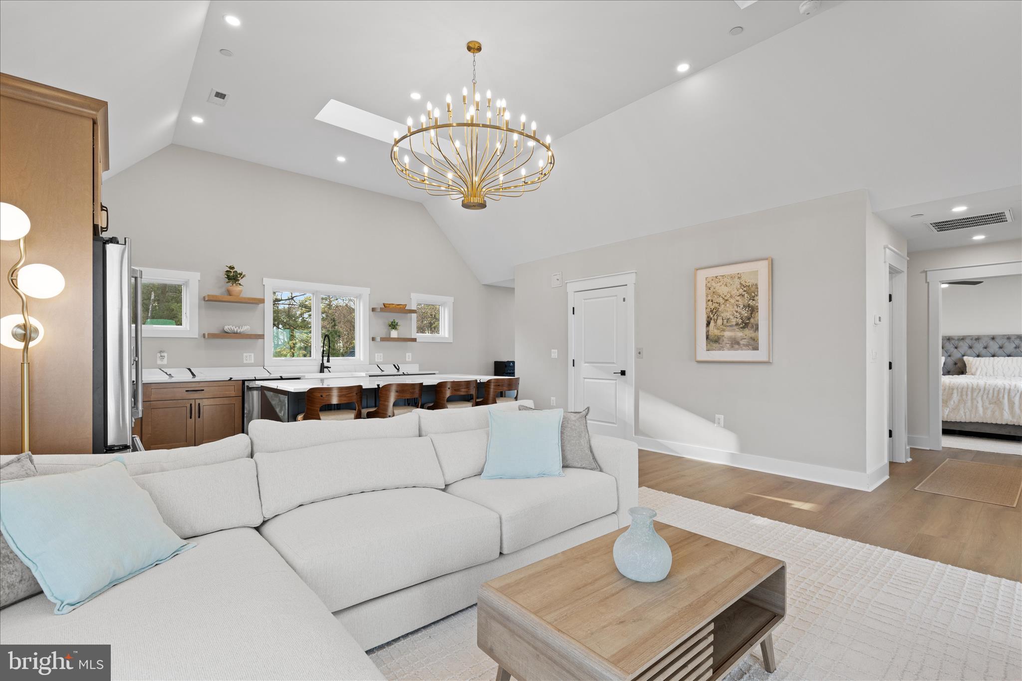 PINEY POINT - Residential