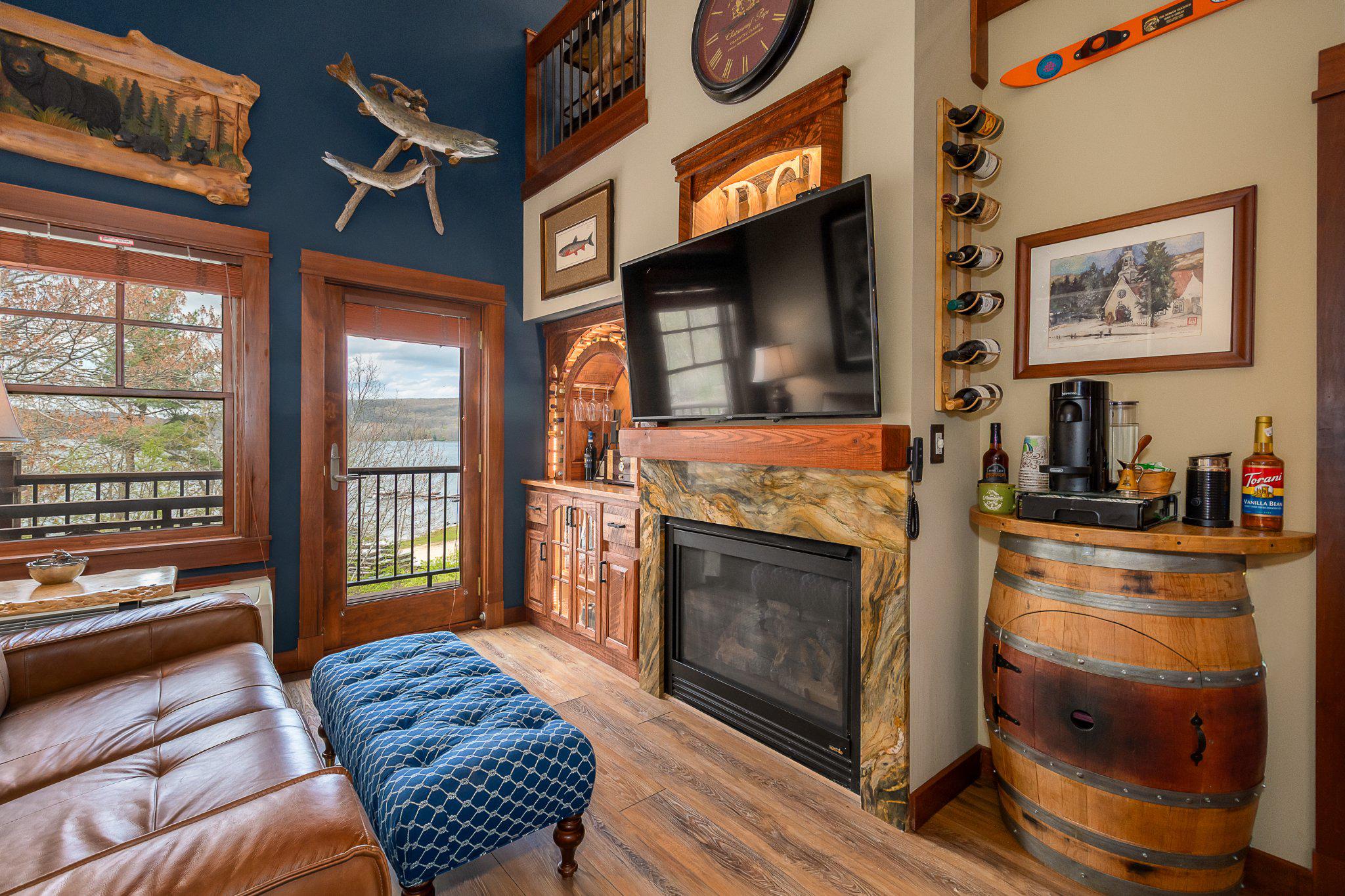 SILVER TREE SUITES - Residential