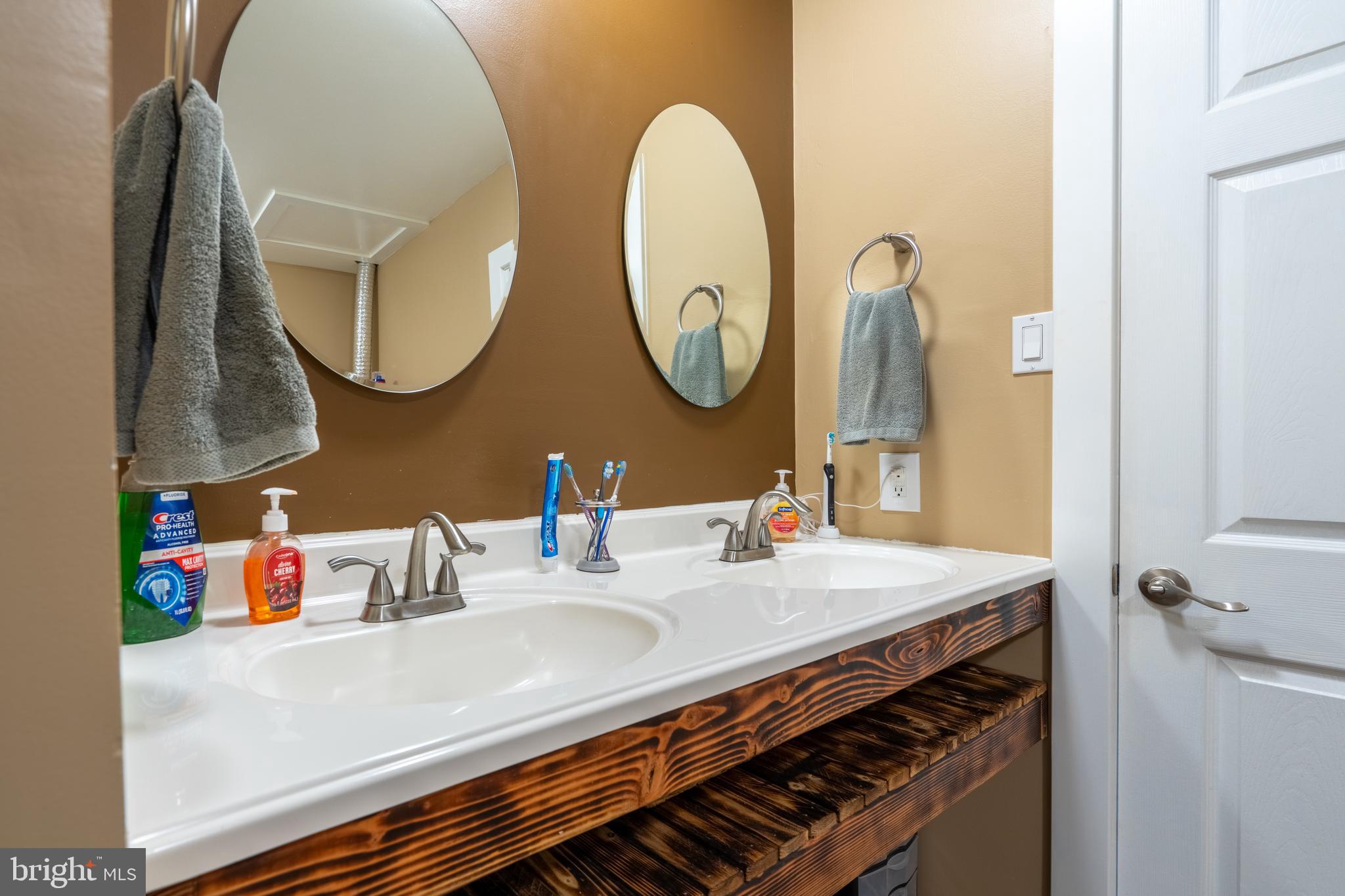 OLDE COLONIAL GREENE - Residential