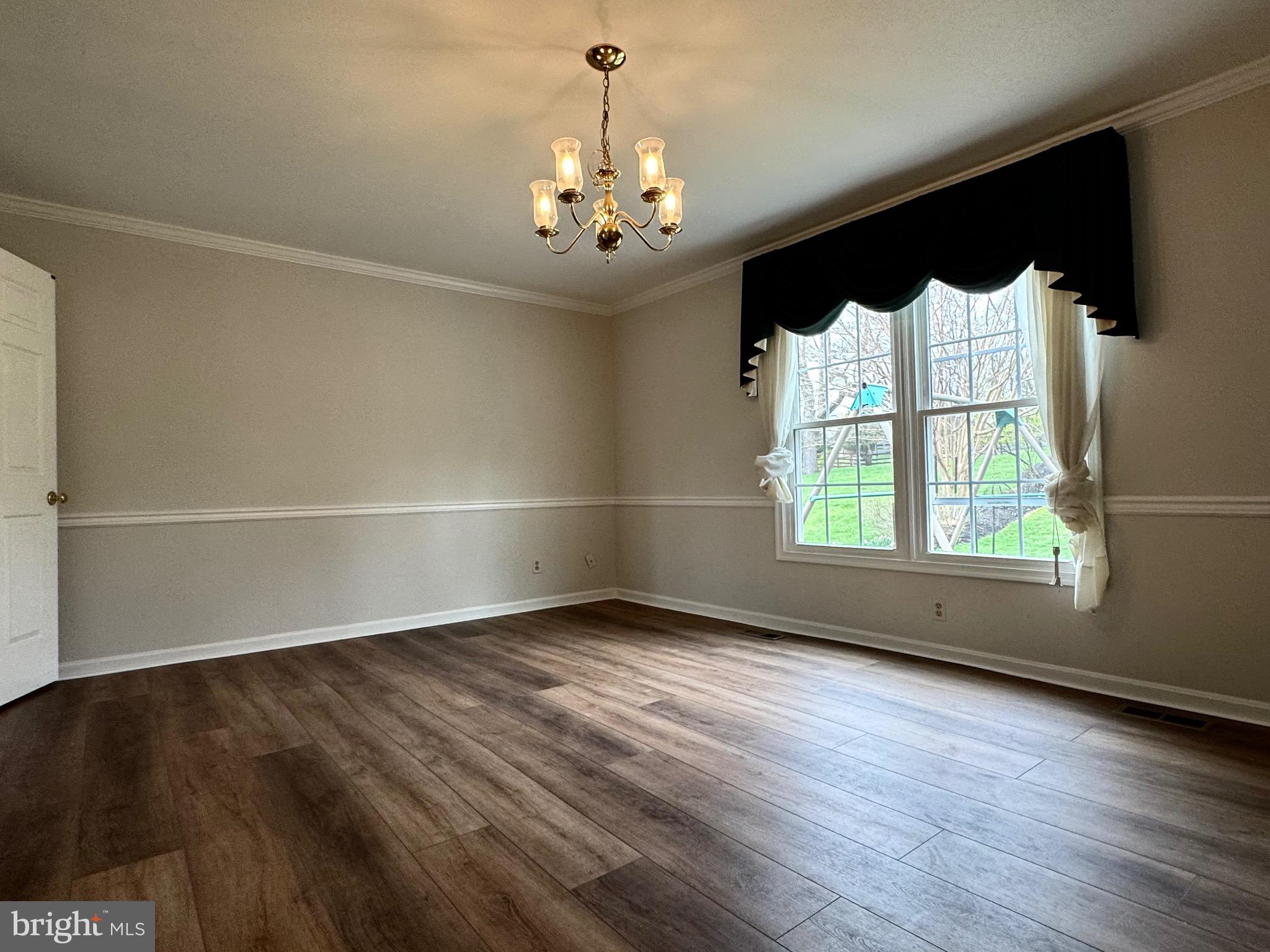 BURLEIGH MANOR - Residential