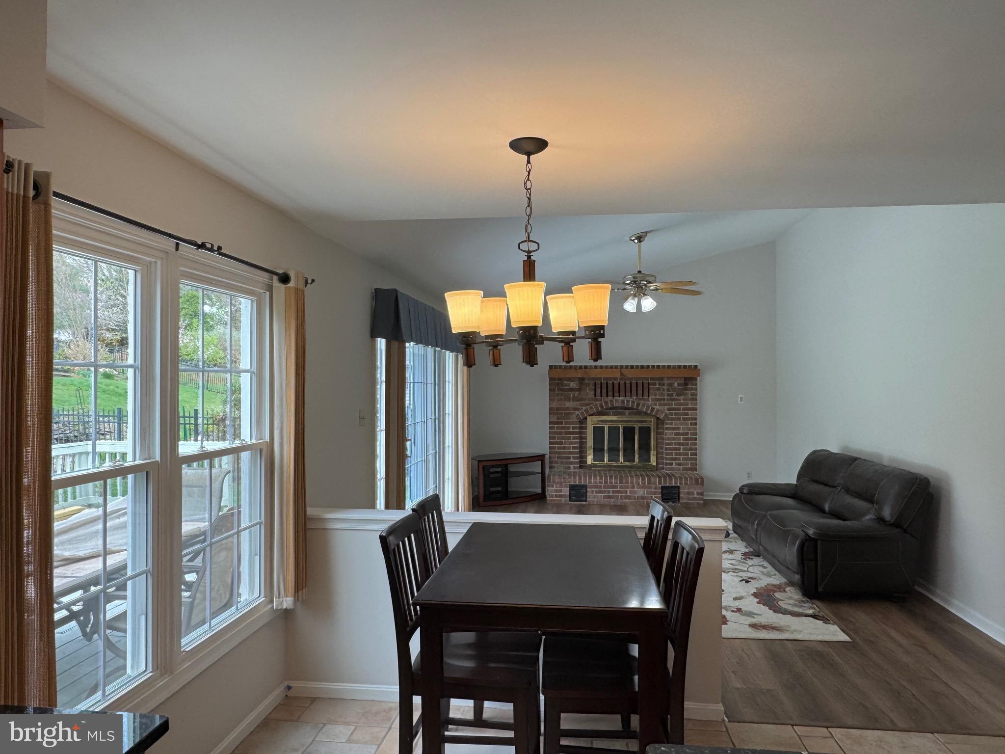 BURLEIGH MANOR - Residential