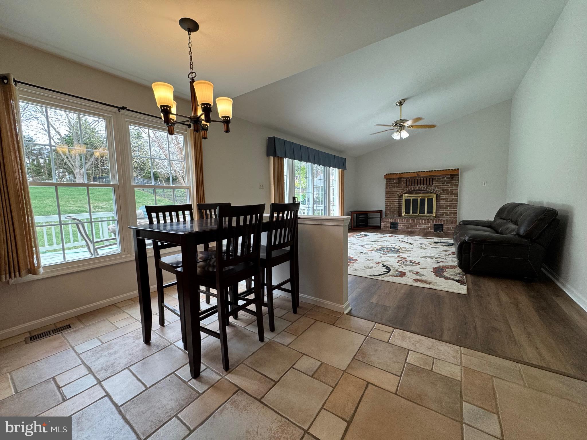 BURLEIGH MANOR - Residential