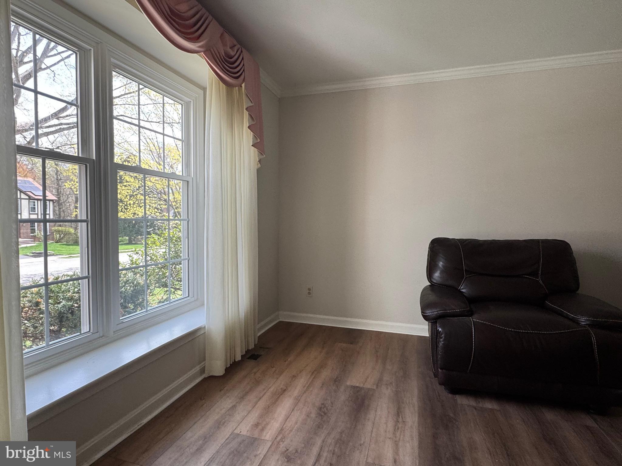 BURLEIGH MANOR - Residential