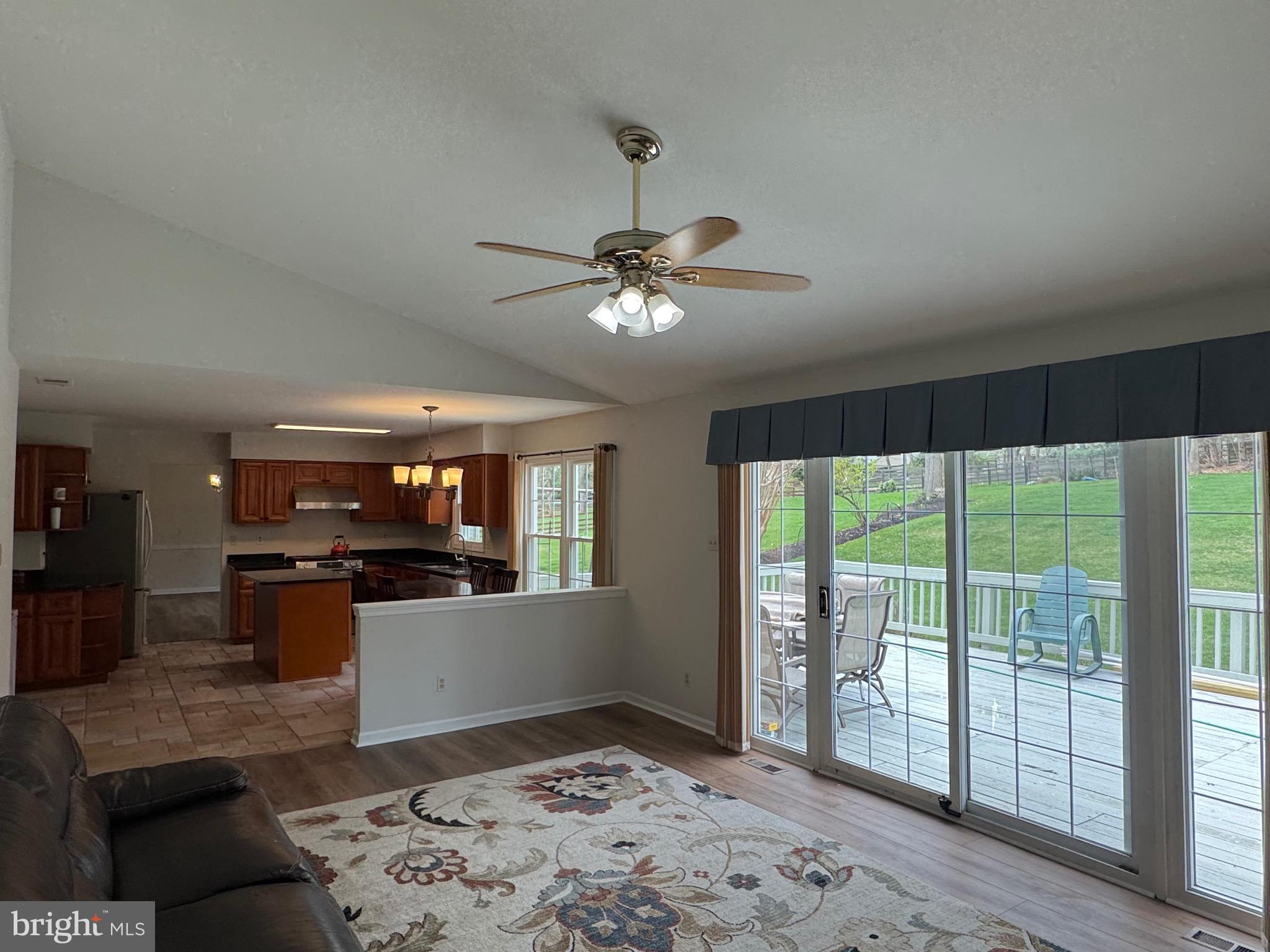 BURLEIGH MANOR - Residential