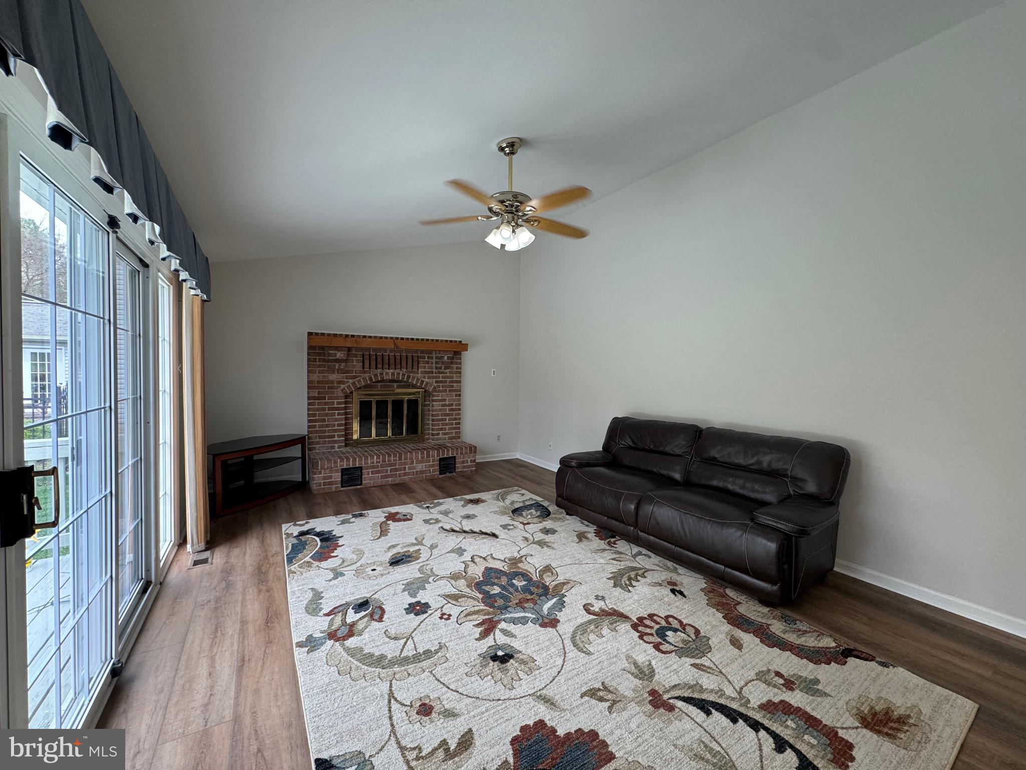 BURLEIGH MANOR - Residential