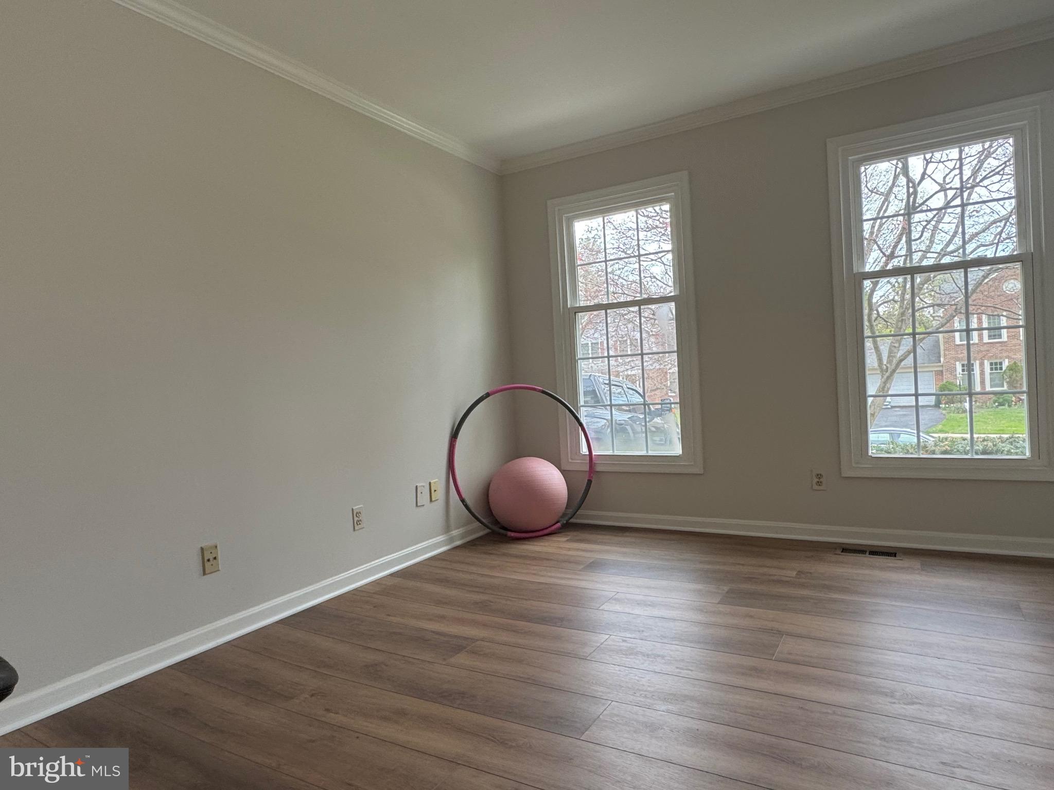 BURLEIGH MANOR - Residential