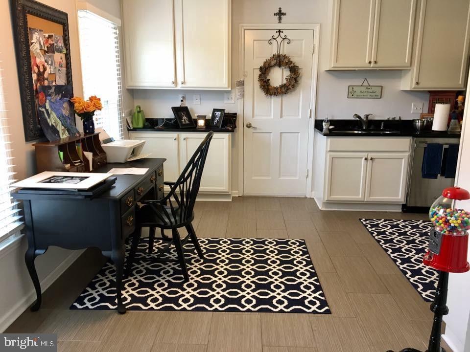 LEESBURG COUNTRY CLUB - Residential Lease