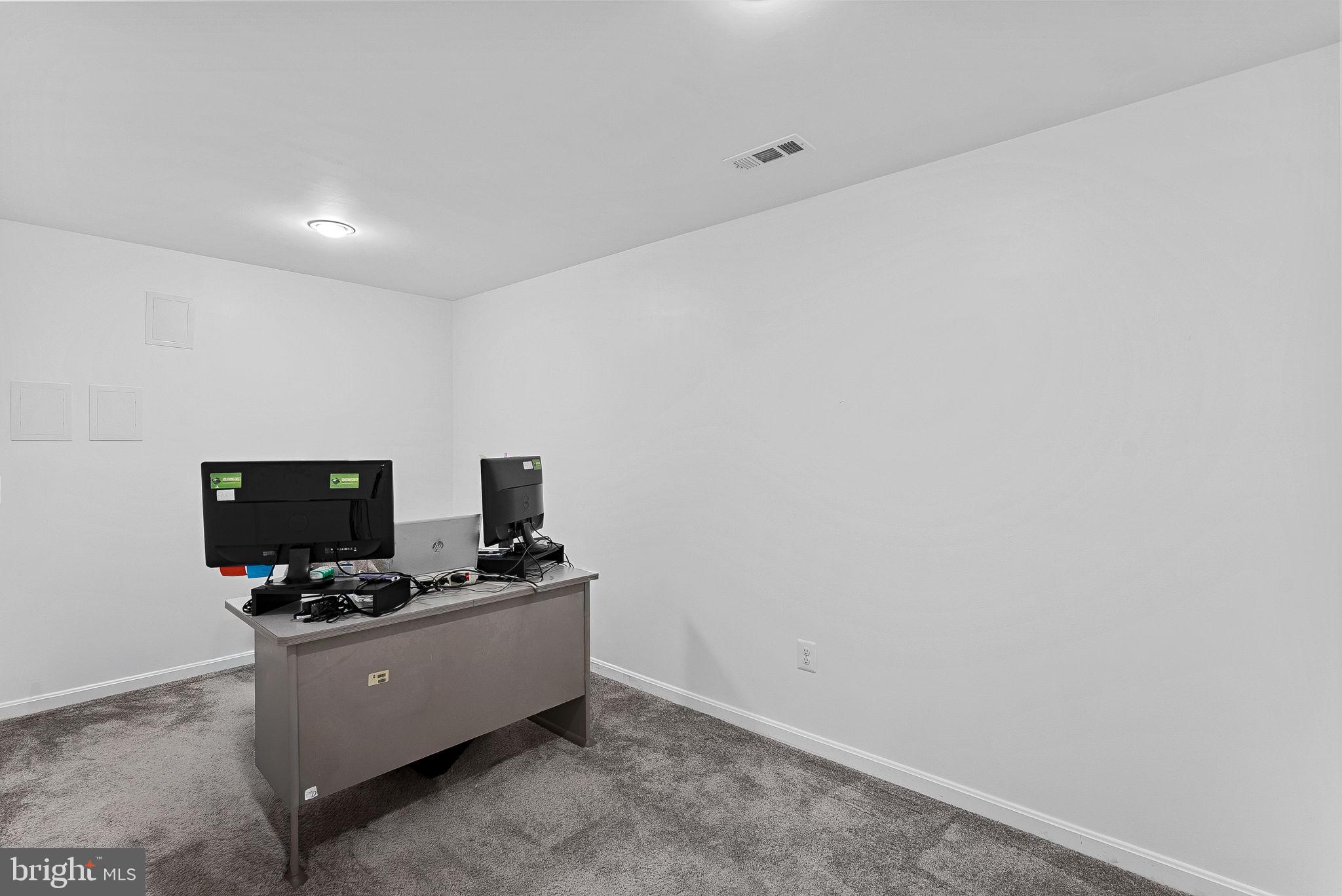 THE GREENS - Residential