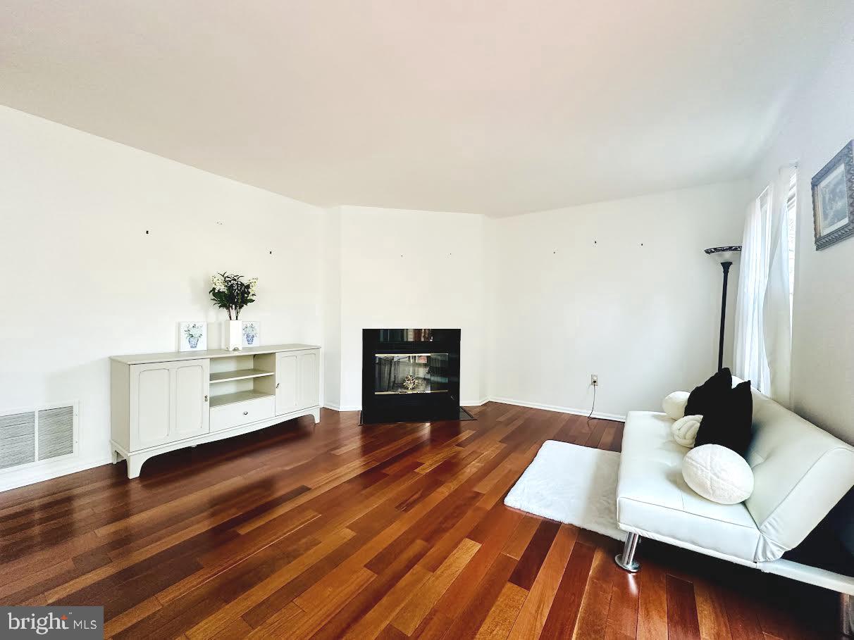 GWYNEDALE - Residential