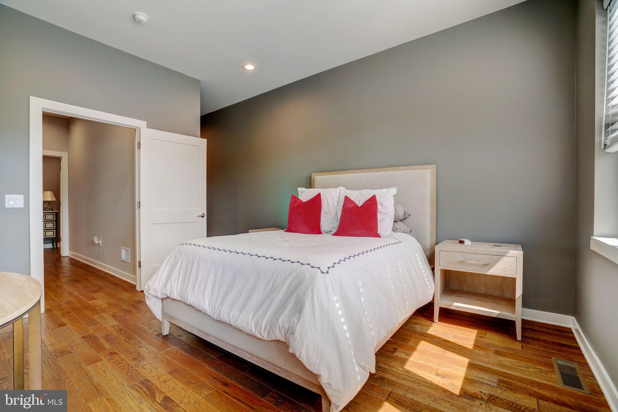 MANAYUNK - Residential