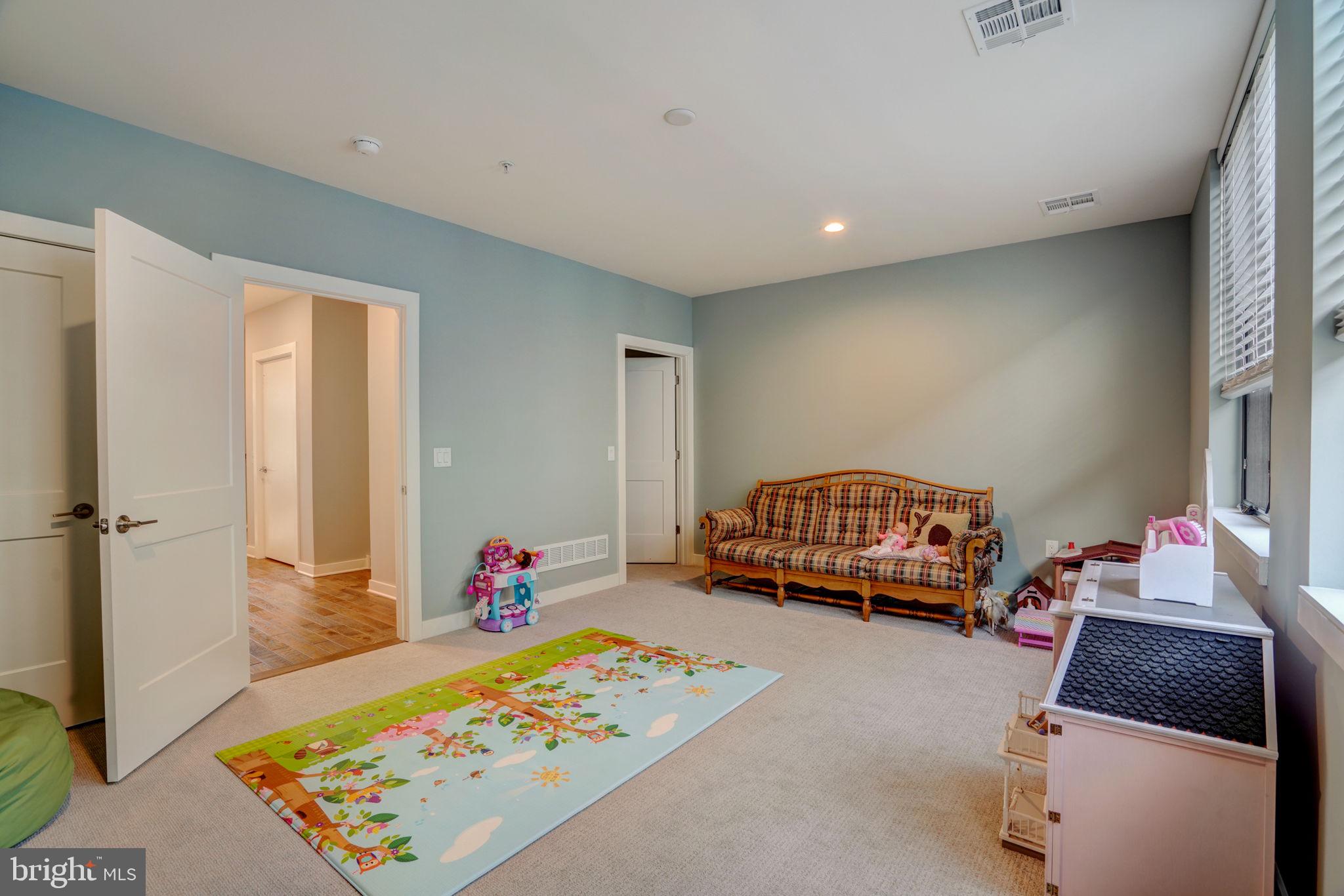 MANAYUNK - Residential