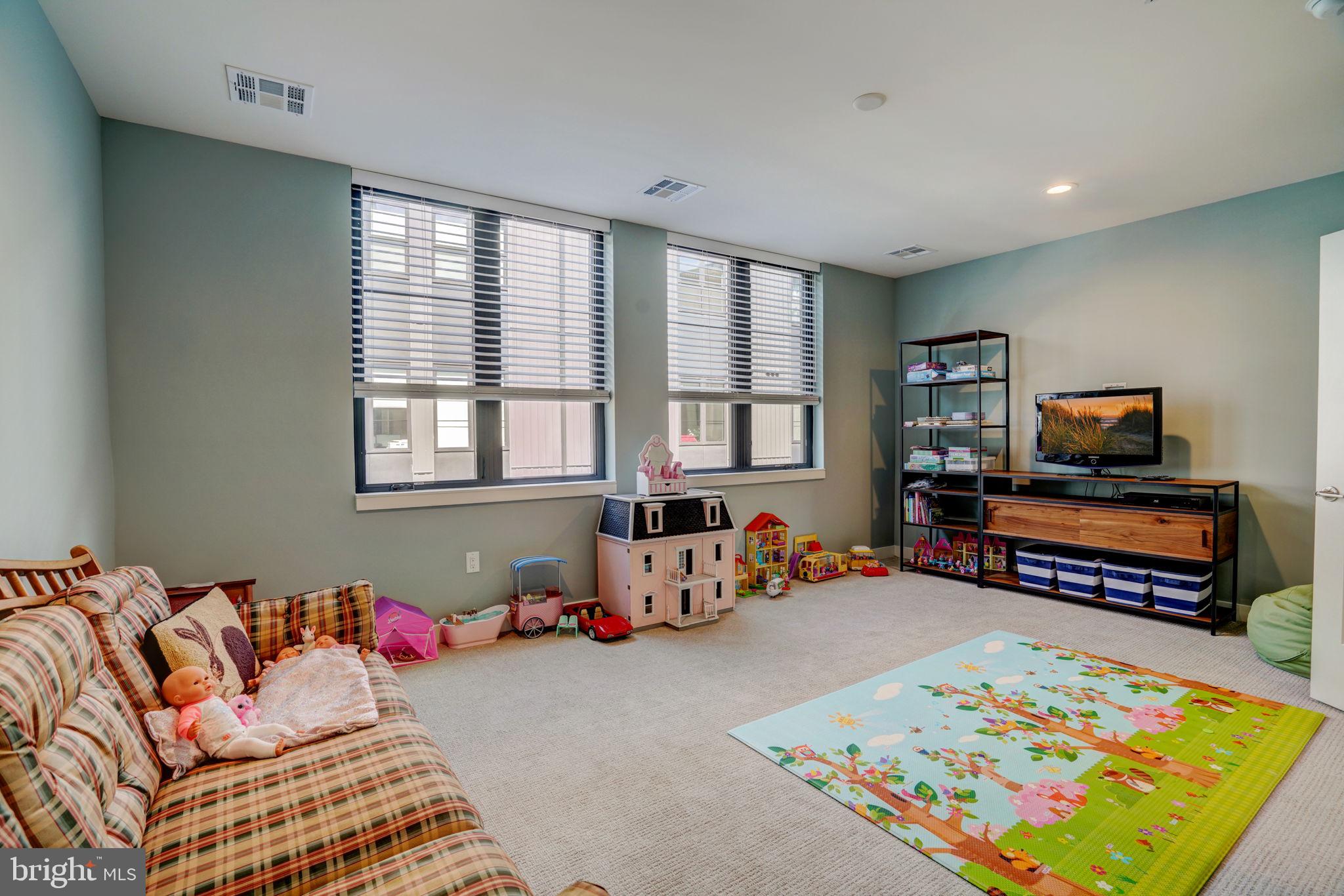 MANAYUNK - Residential