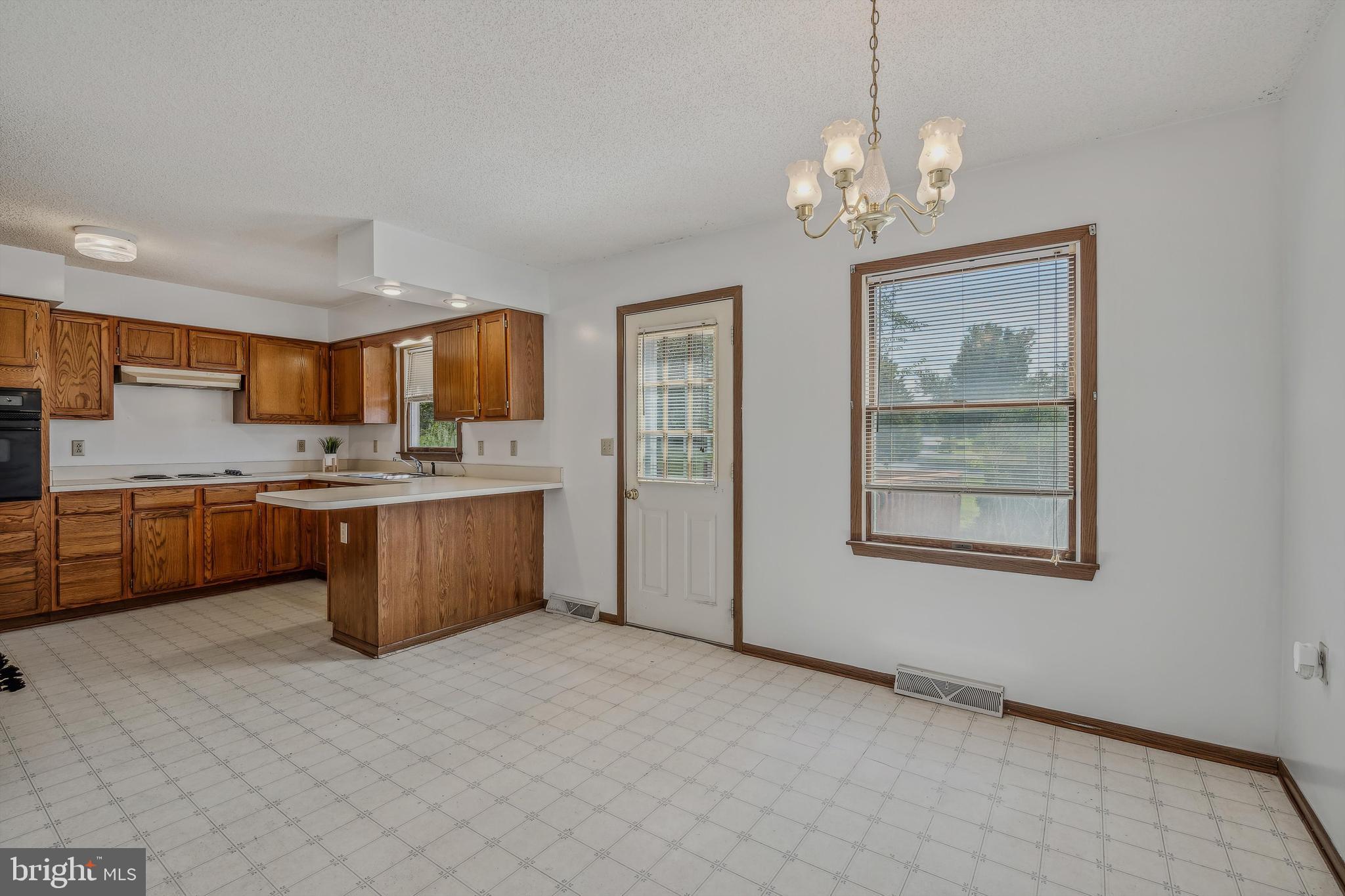 PIKESIDE MEADOWS - Residential