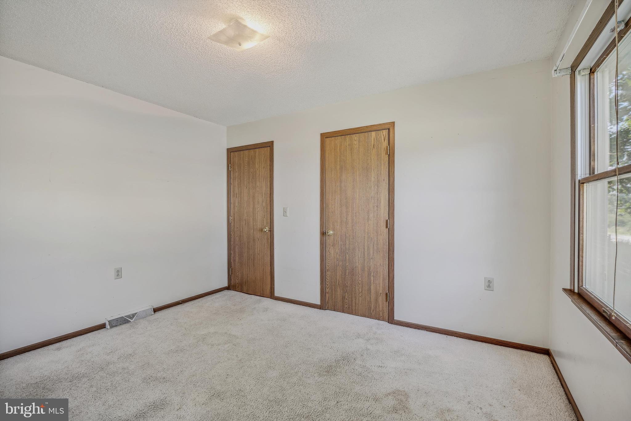 PIKESIDE MEADOWS - Residential