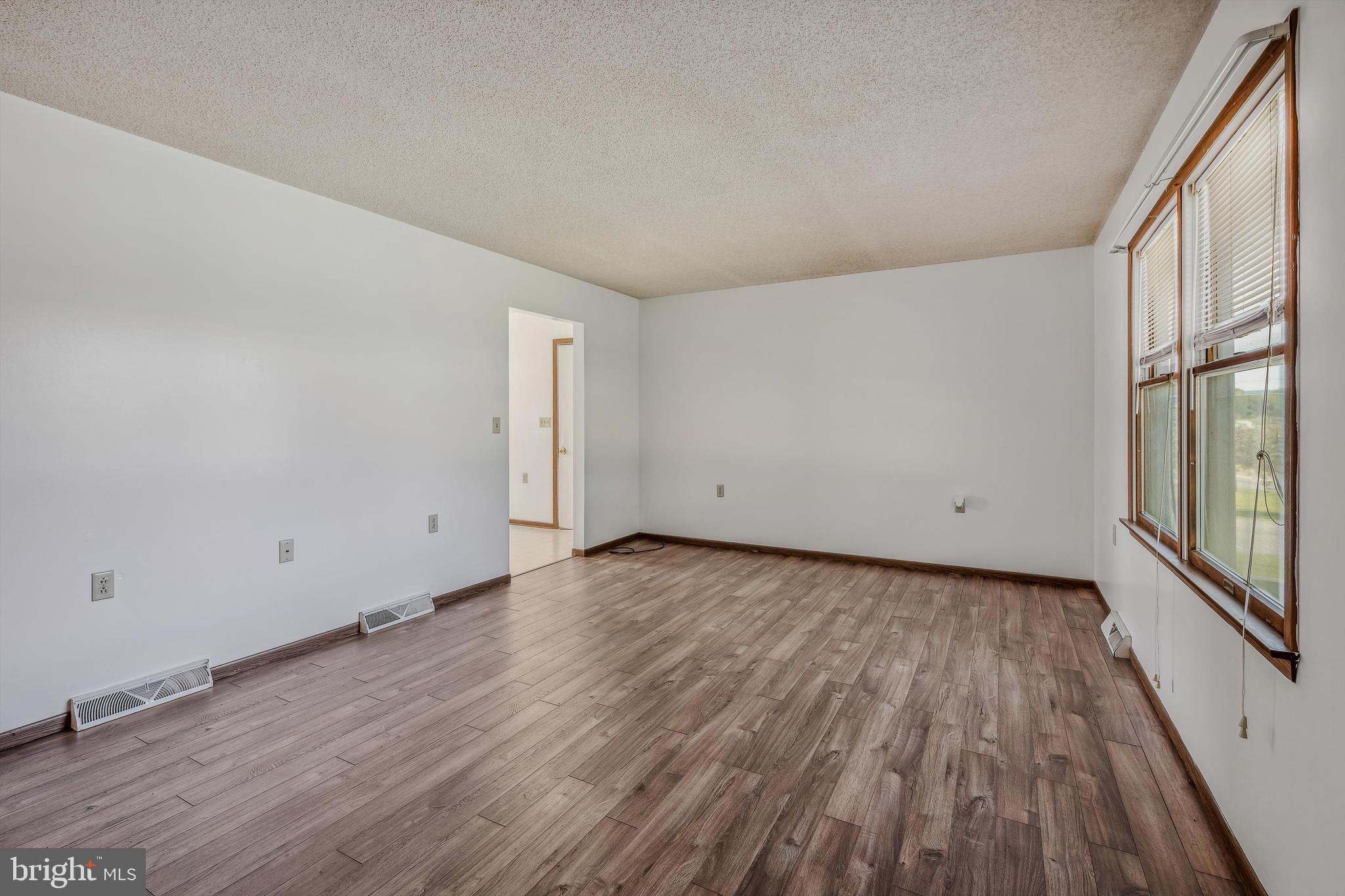 PIKESIDE MEADOWS - Residential