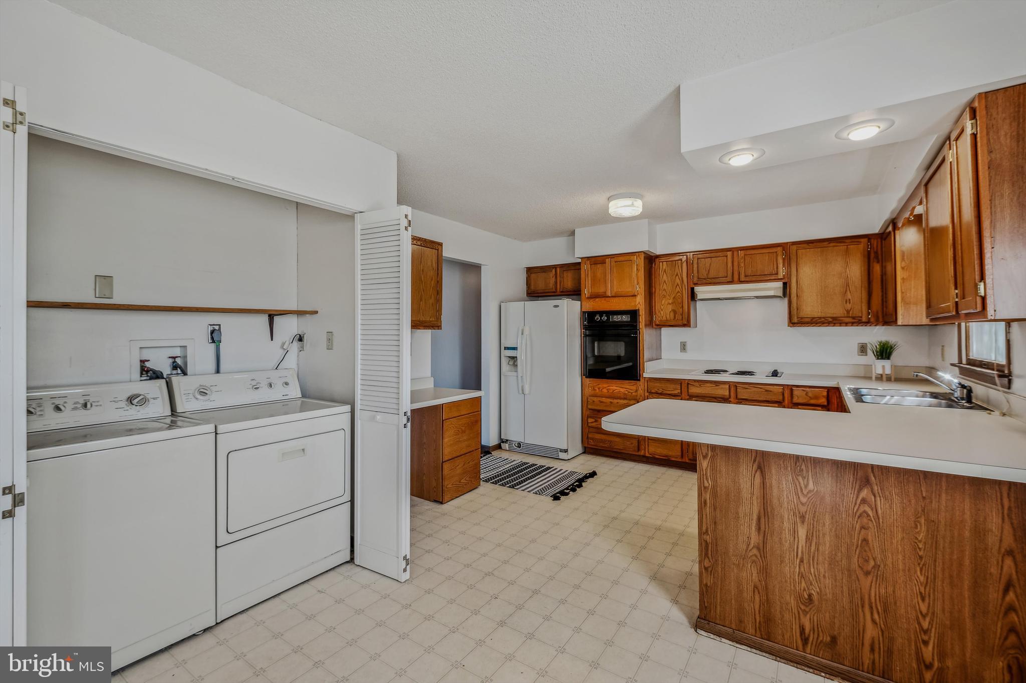 PIKESIDE MEADOWS - Residential