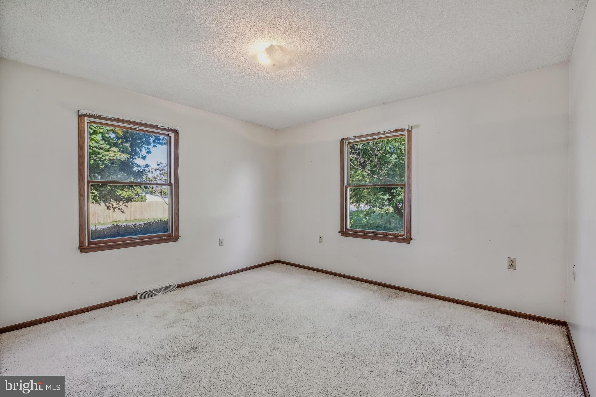 PIKESIDE MEADOWS - Residential