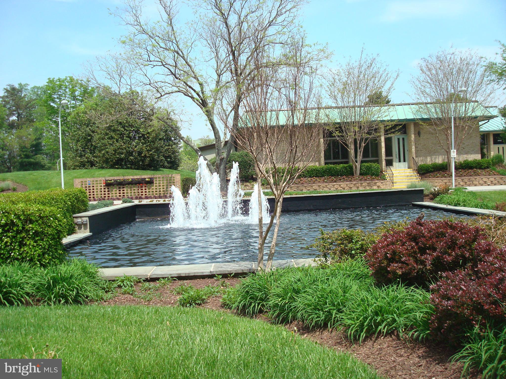 LEISURE WORLD - Residential