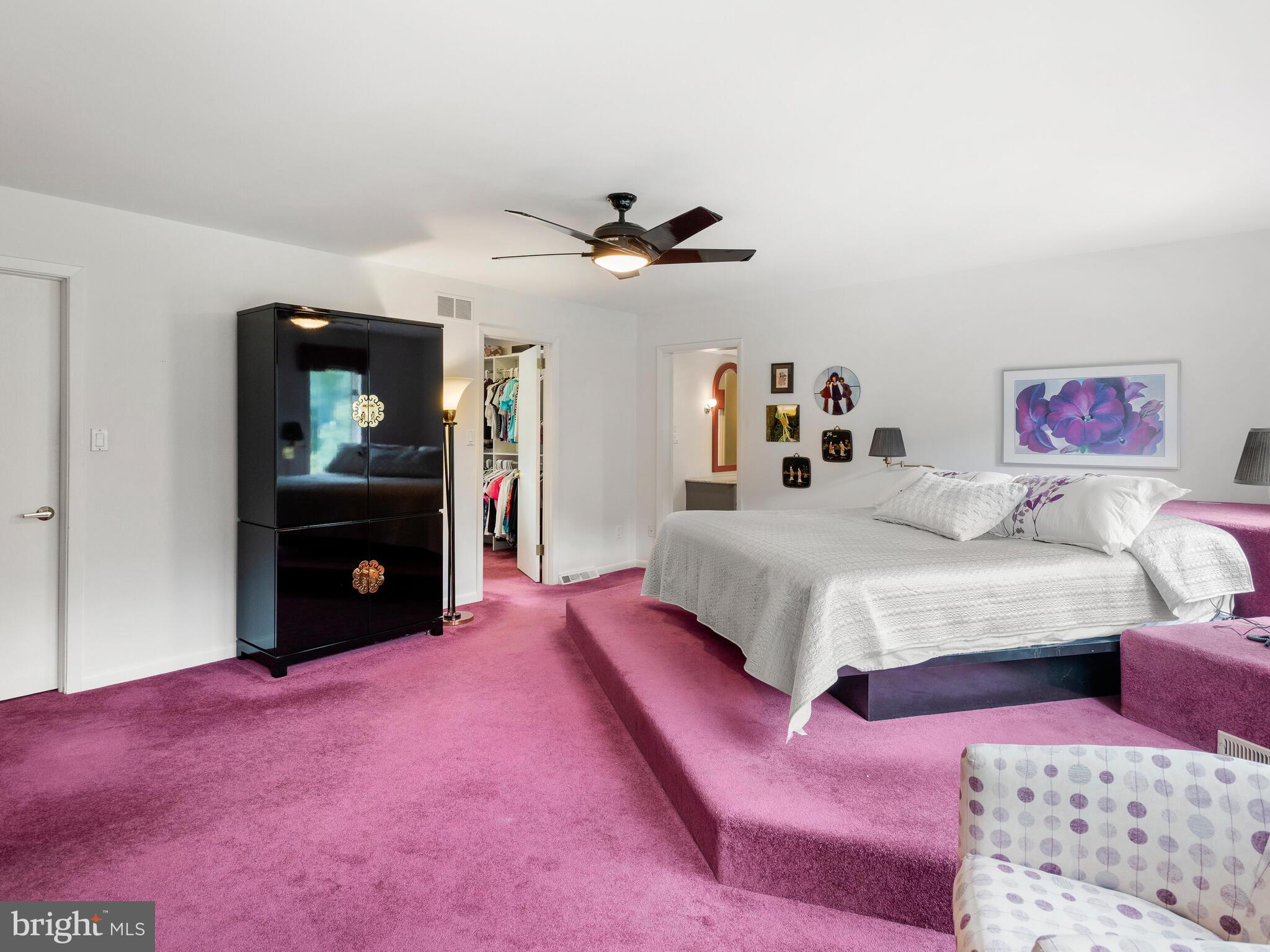 SHADOW OAK - Residential