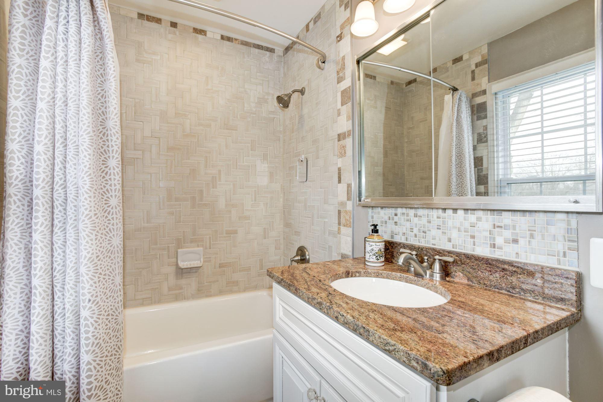 FLOWER VALLEY - Residential