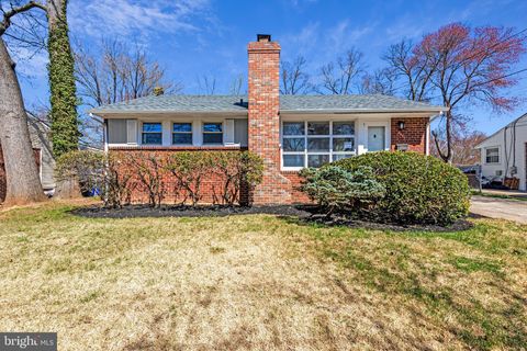 8124 GAVIN STREET HYATTSVILLE MD 20784