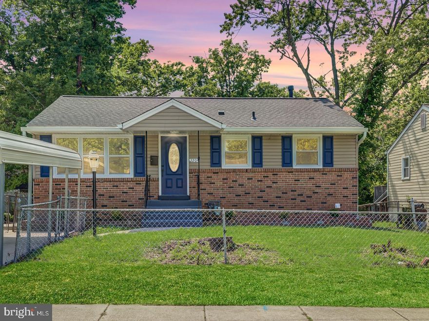 This gorgeous house is Beautifully remodeled with 4 bedrooms, a den, and 2 spectacular full bathrooms. The main level features an open floor plan with the living room, dining, and kitchen area. Gorgeous kitchen with brand new quartz countertops, Stainless-Steel appliances, and custom cabinetry. Recessed lighting and elegant light fixtures throughout the house. The lower level offers a spacious rec room, with a den, kitchenette, bedroom (NTC), and a full bathroom. New Flooring in the entire house. New Paint. New Roof. New Washer/Dryer. New HVAC unit. New Water Heater. Almost everything is new in this wonderful house. Ample storage. It has a nice big front, side, and backyard, with a nice big deck on the side to enjoy the outdoors. Great location. Don't miss out...
1 Carport