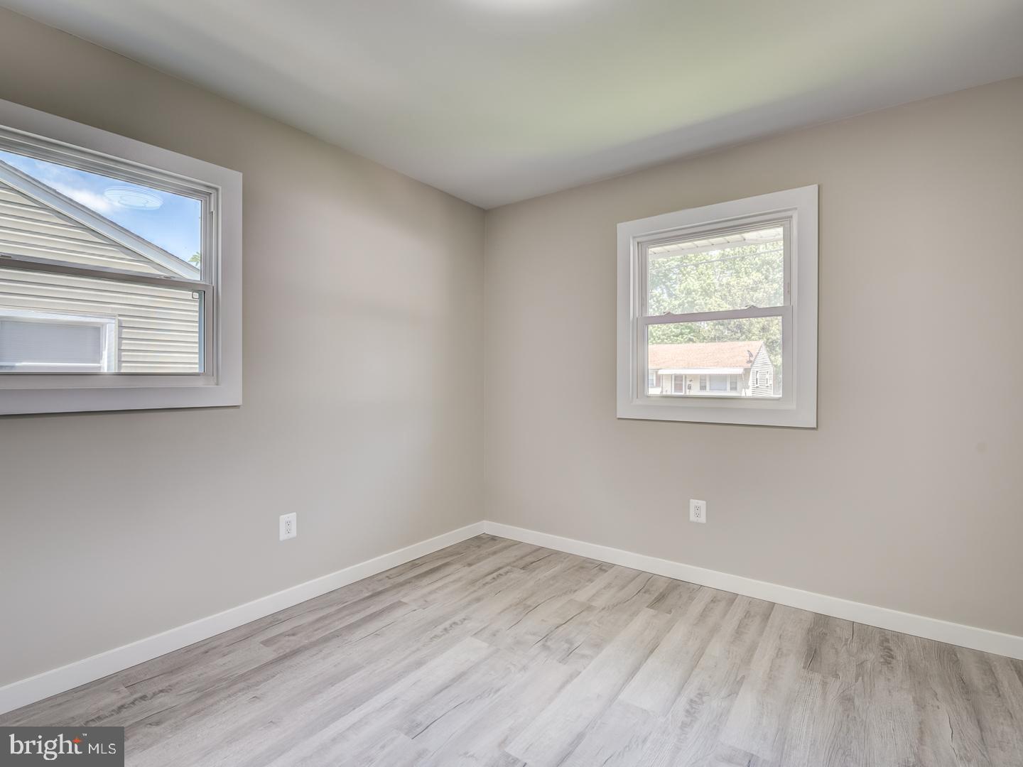 COLUMBIA PARK - Residential