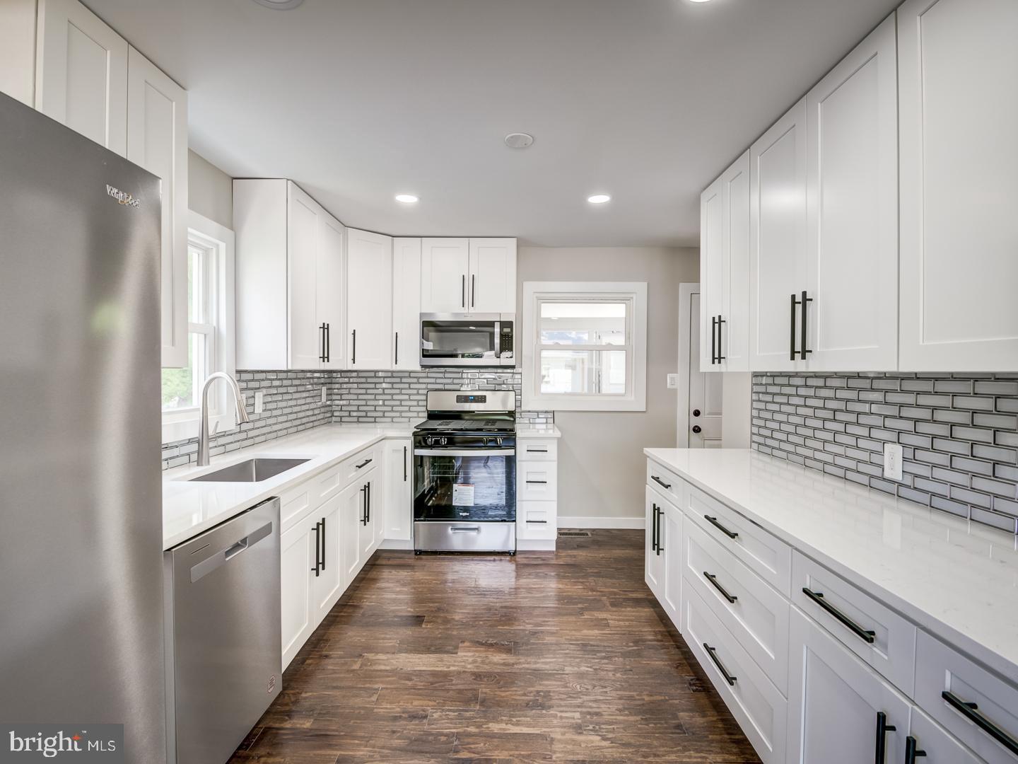 COLUMBIA PARK - Residential