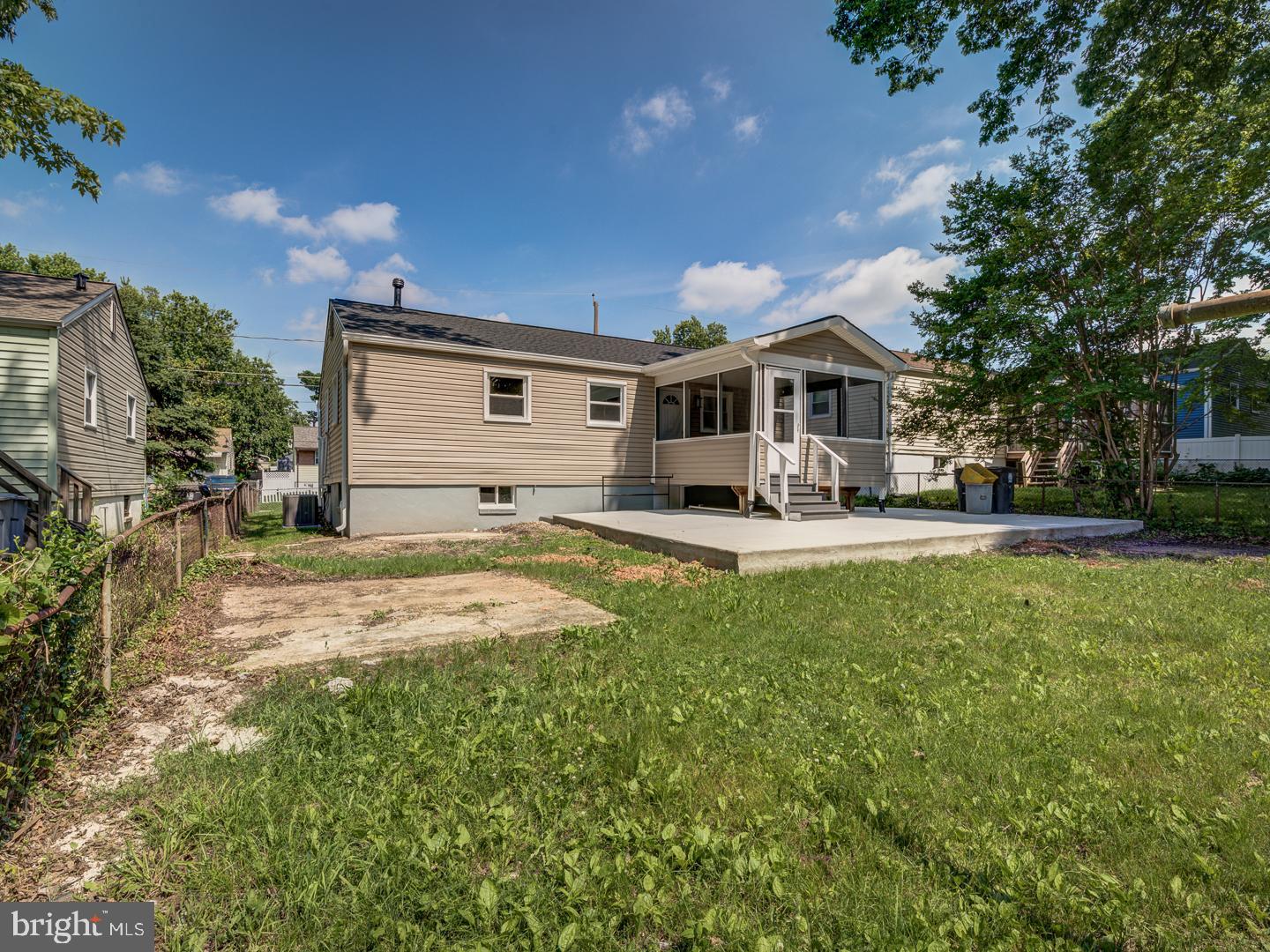 COLUMBIA PARK - Residential