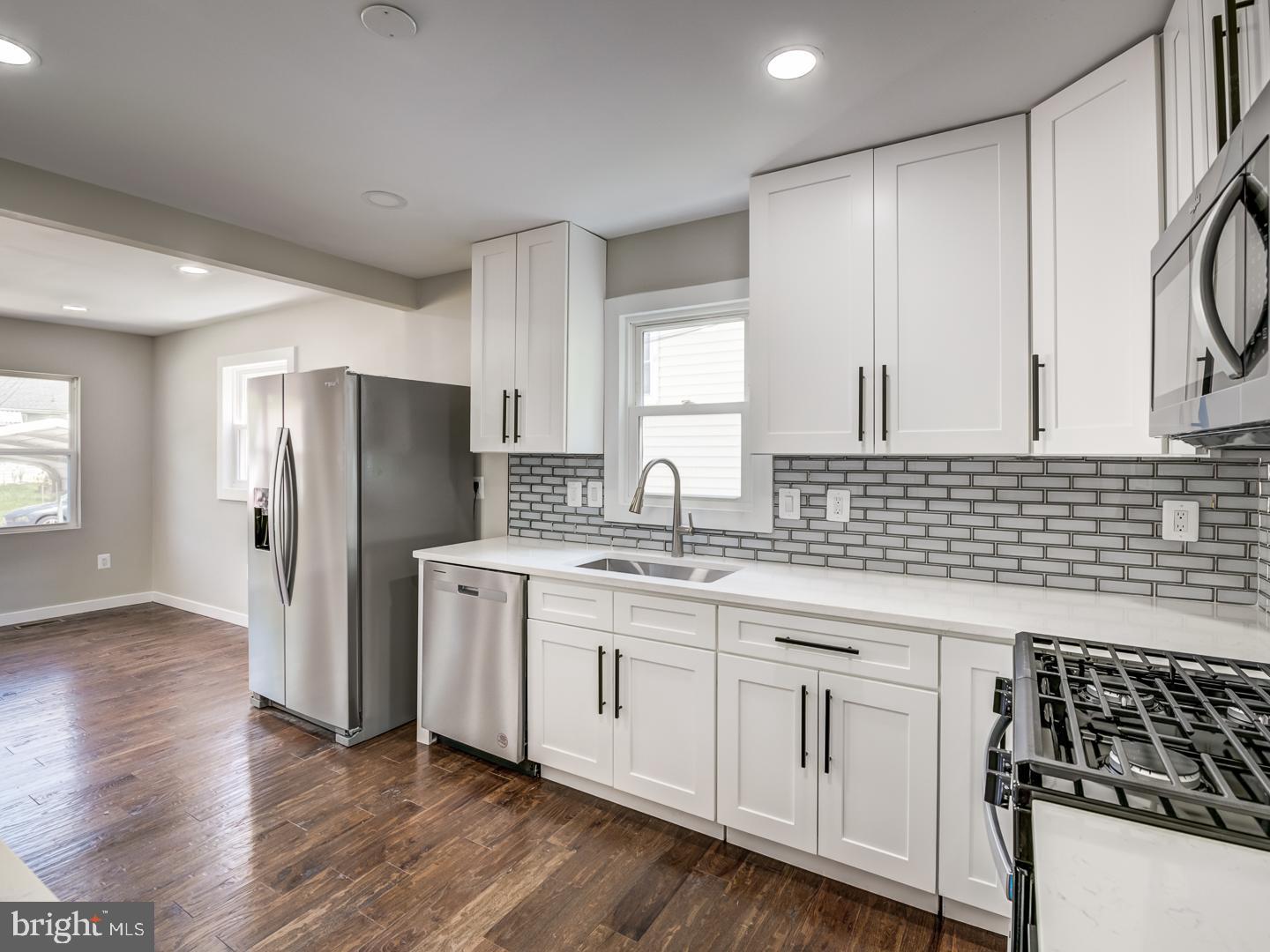 COLUMBIA PARK - Residential