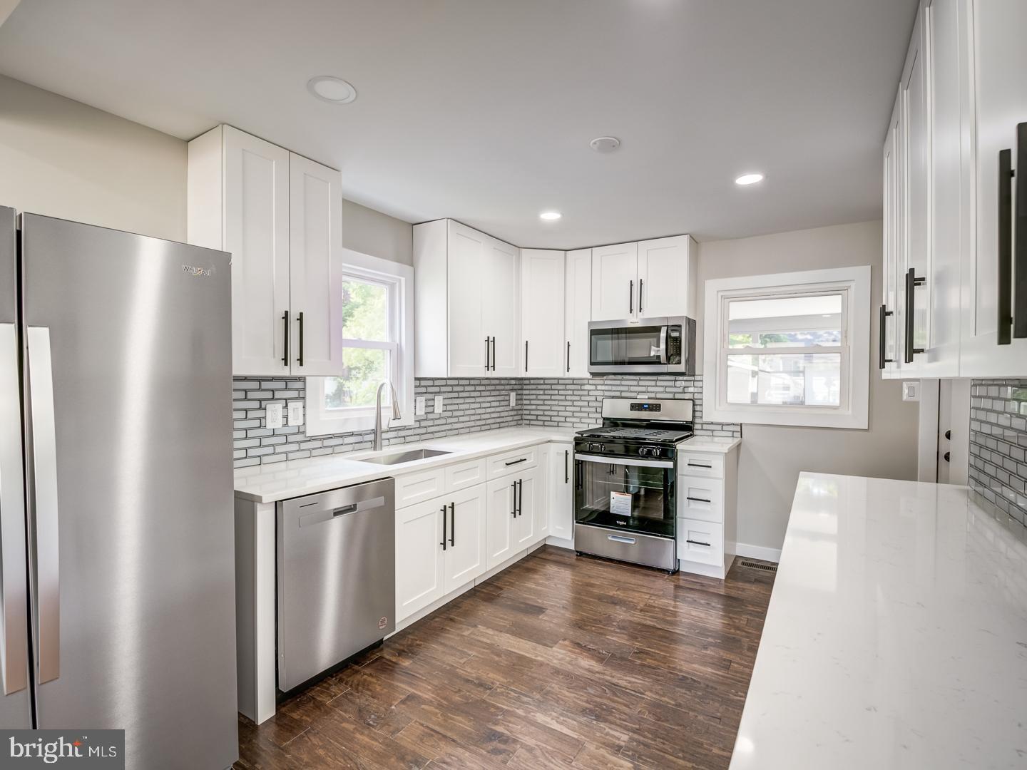 COLUMBIA PARK - Residential