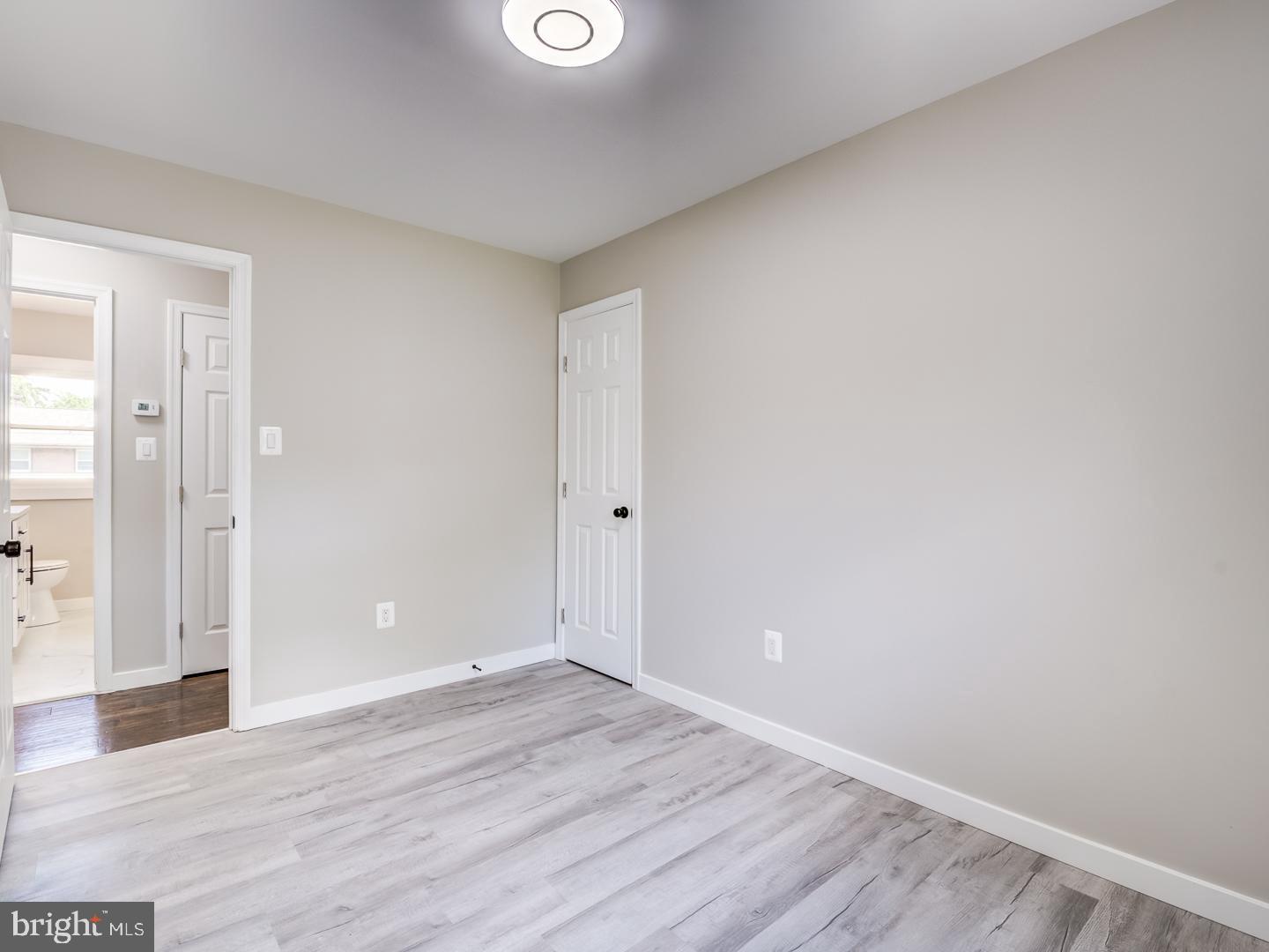 COLUMBIA PARK - Residential