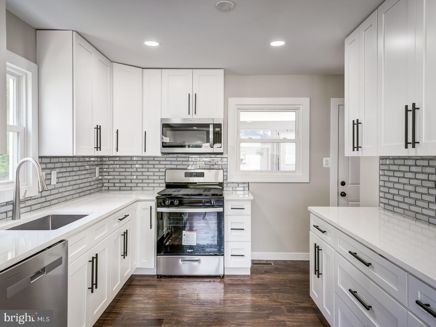 COLUMBIA PARK - Residential