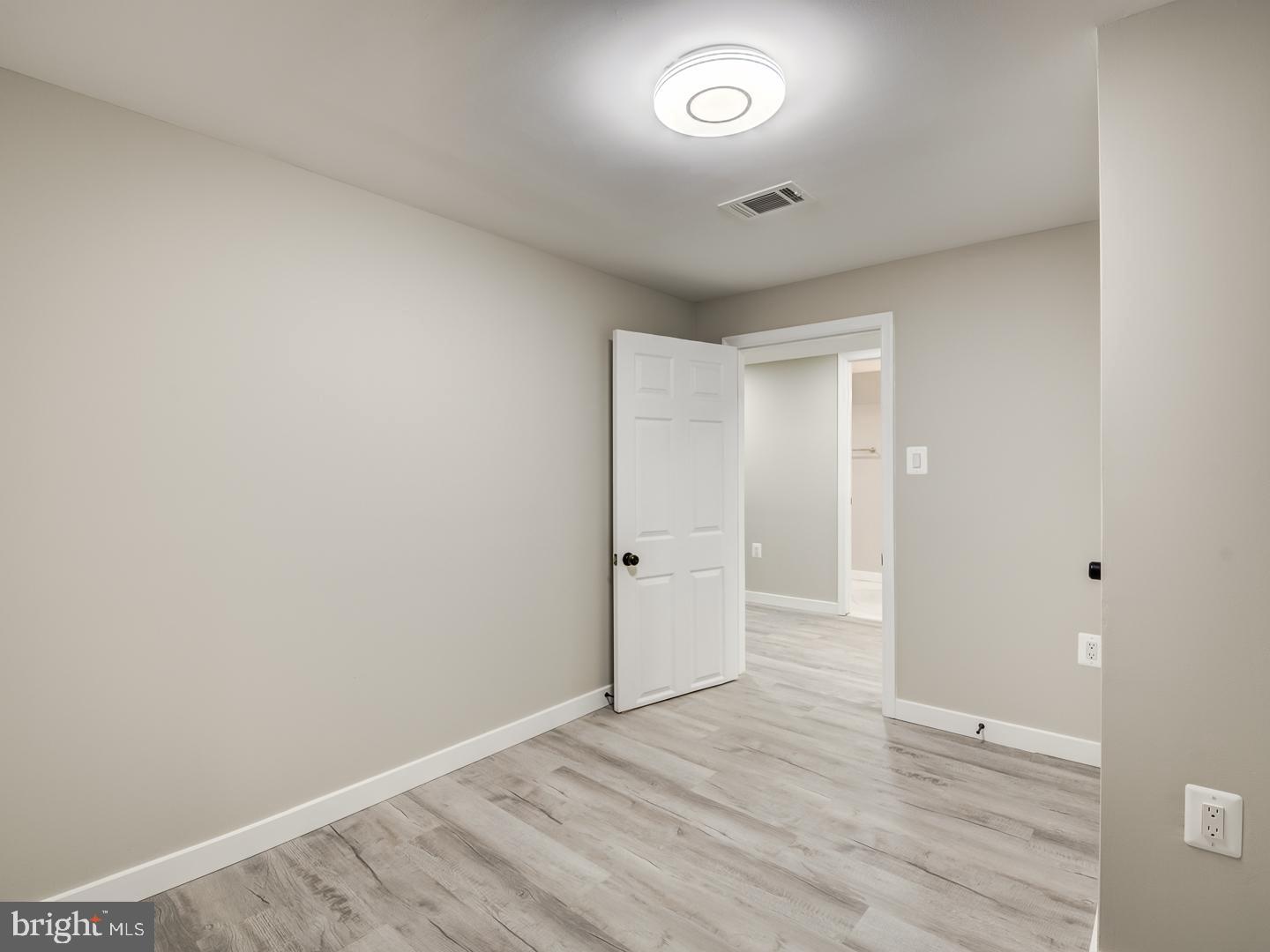 COLUMBIA PARK - Residential