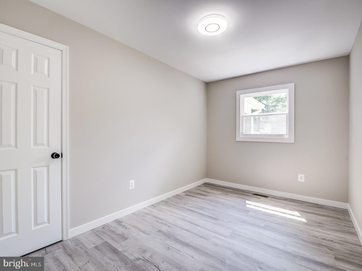 COLUMBIA PARK - Residential