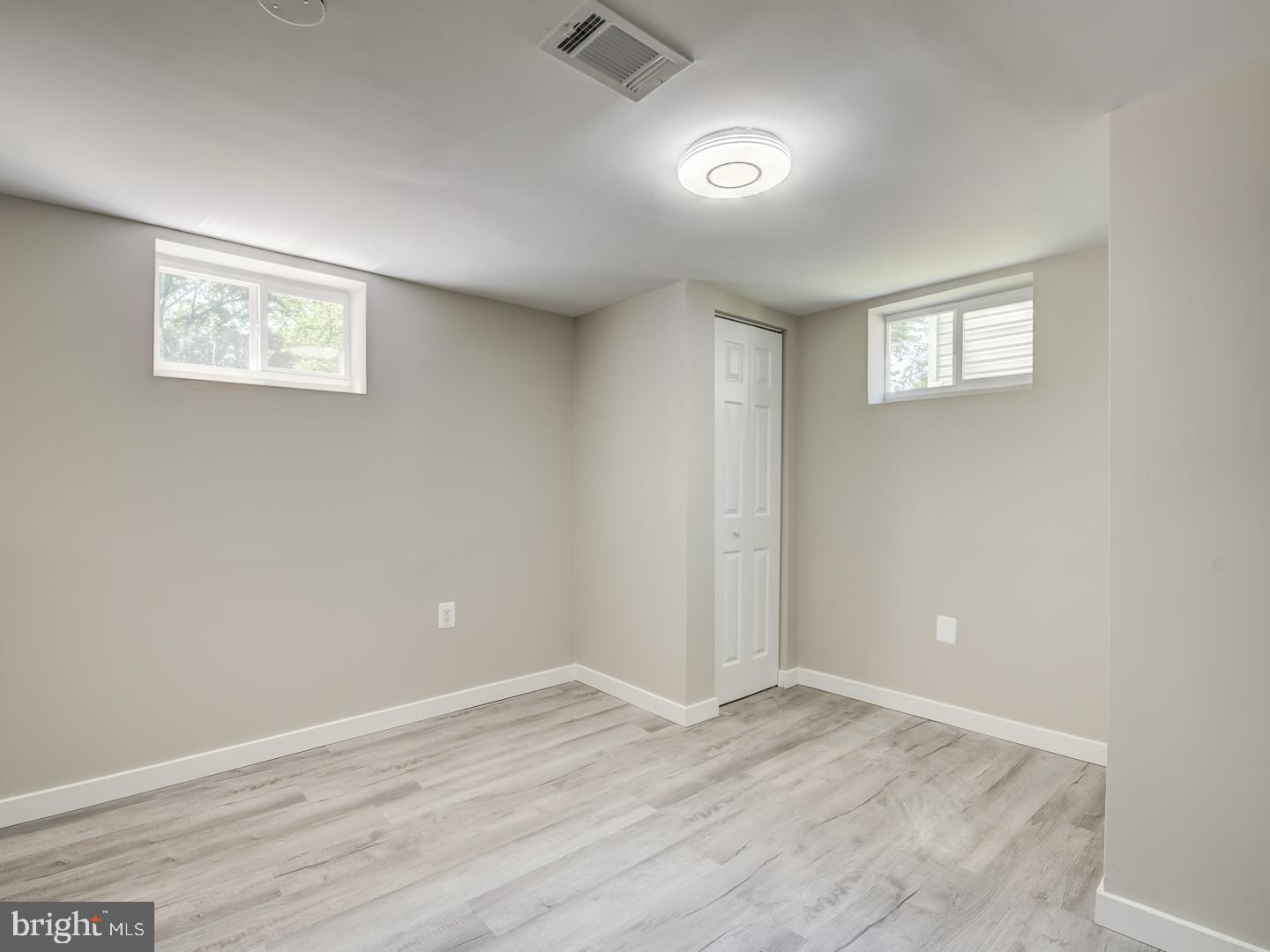 COLUMBIA PARK - Residential