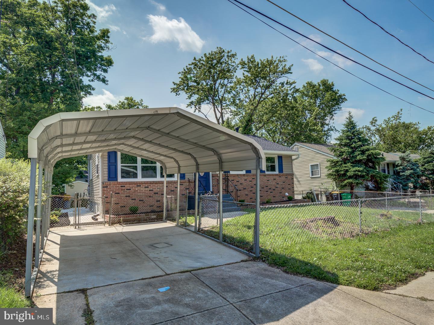 COLUMBIA PARK - Residential