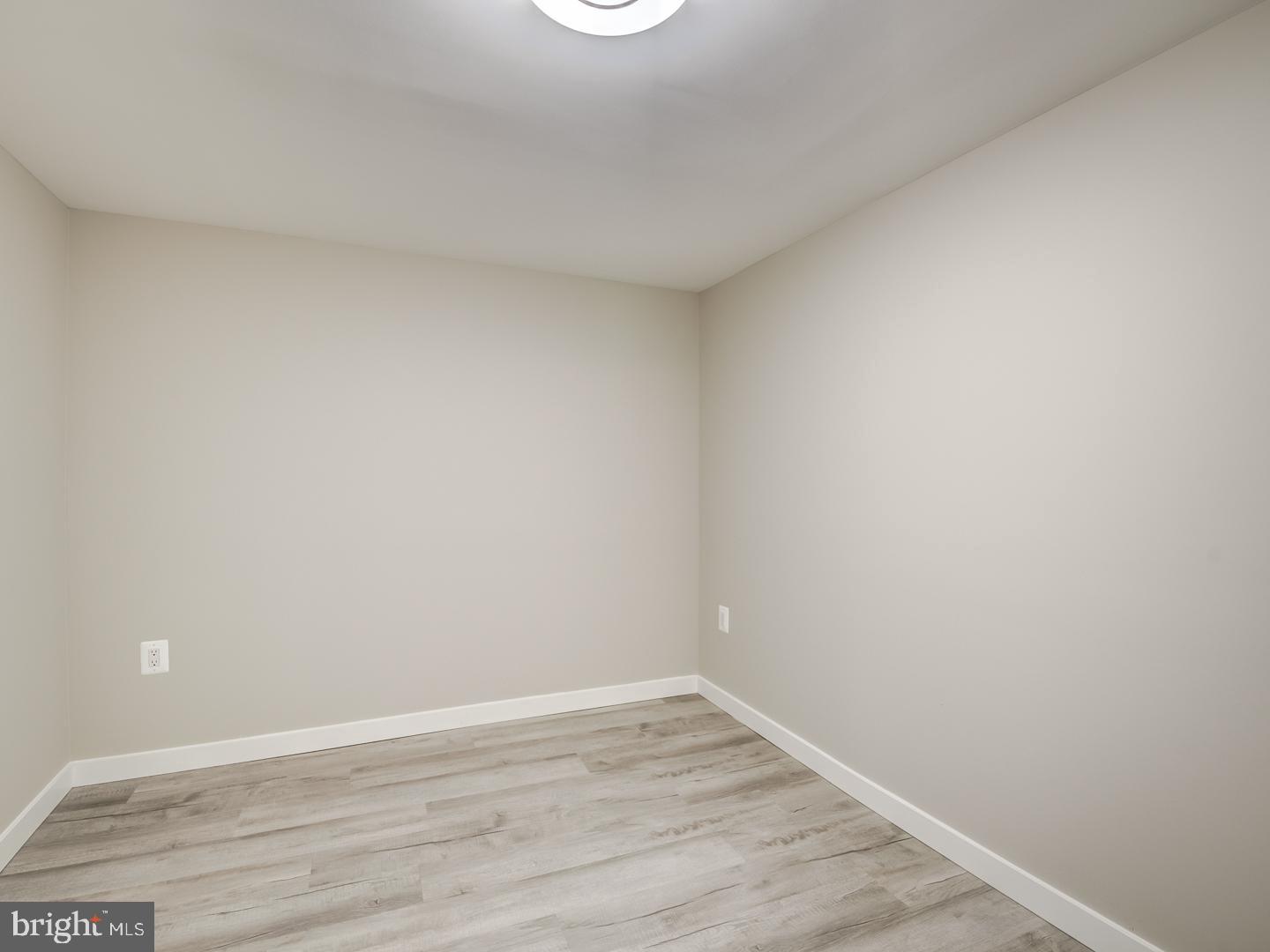 COLUMBIA PARK - Residential