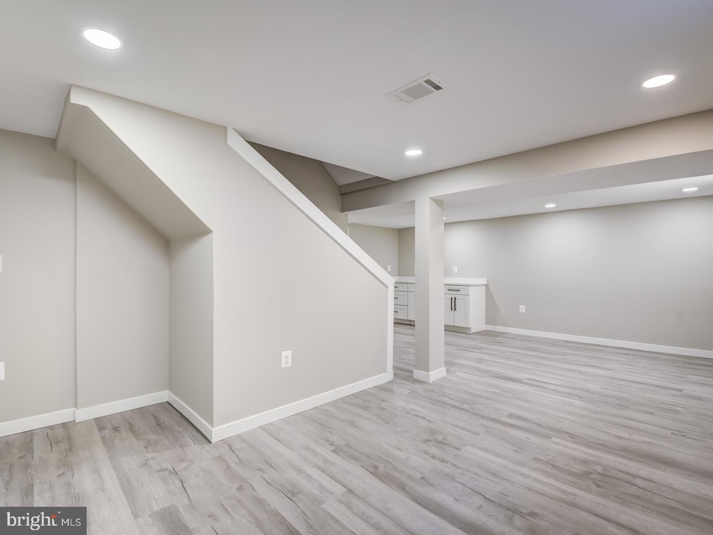 COLUMBIA PARK - Residential