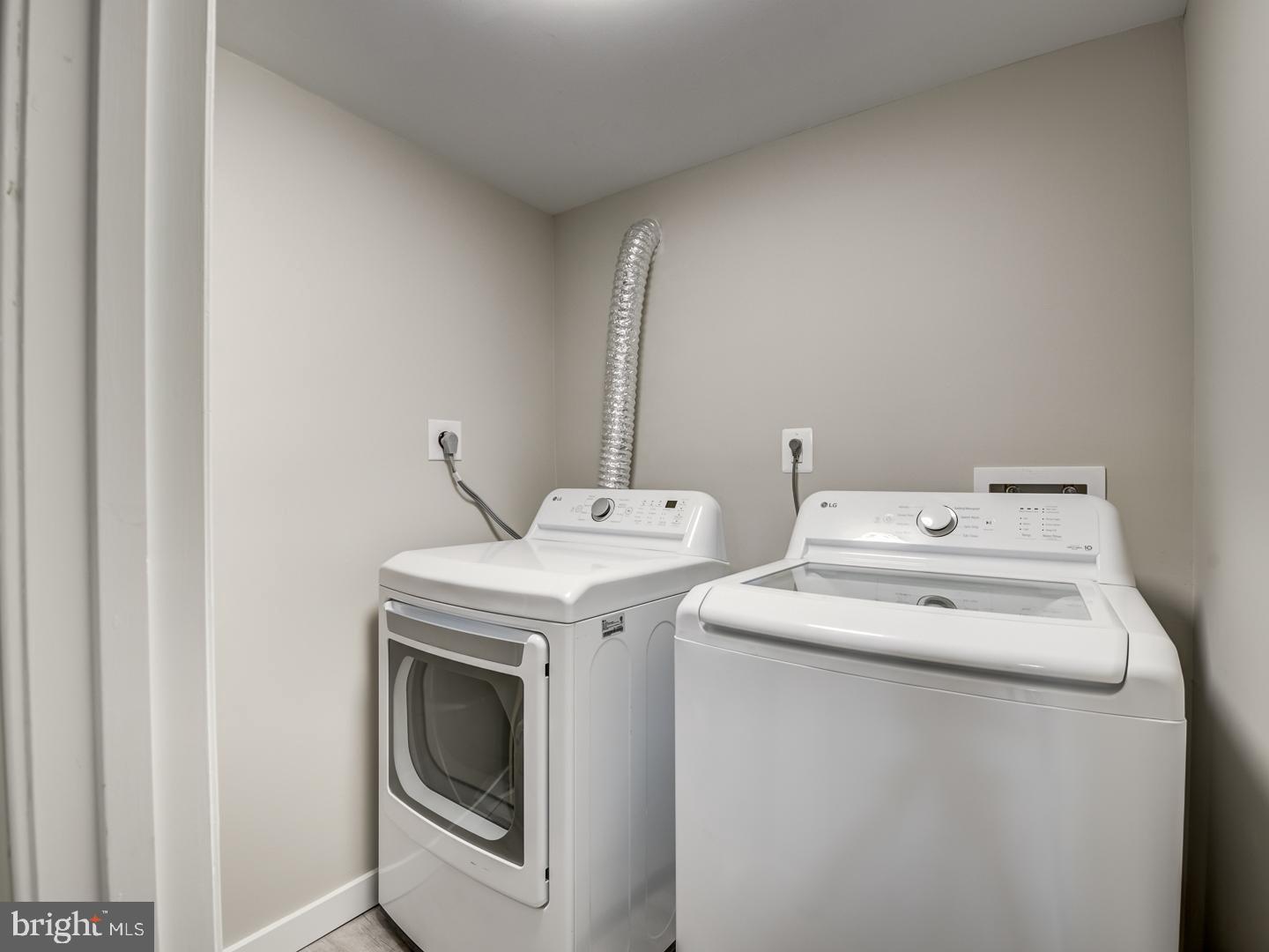 COLUMBIA PARK - Residential