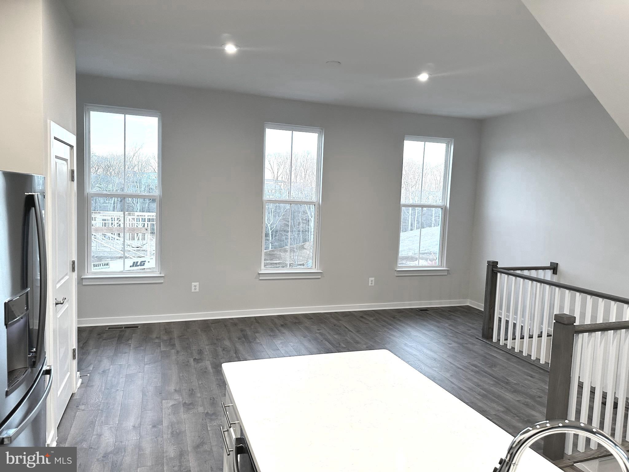 POTOMAC SHORES - Residential Lease