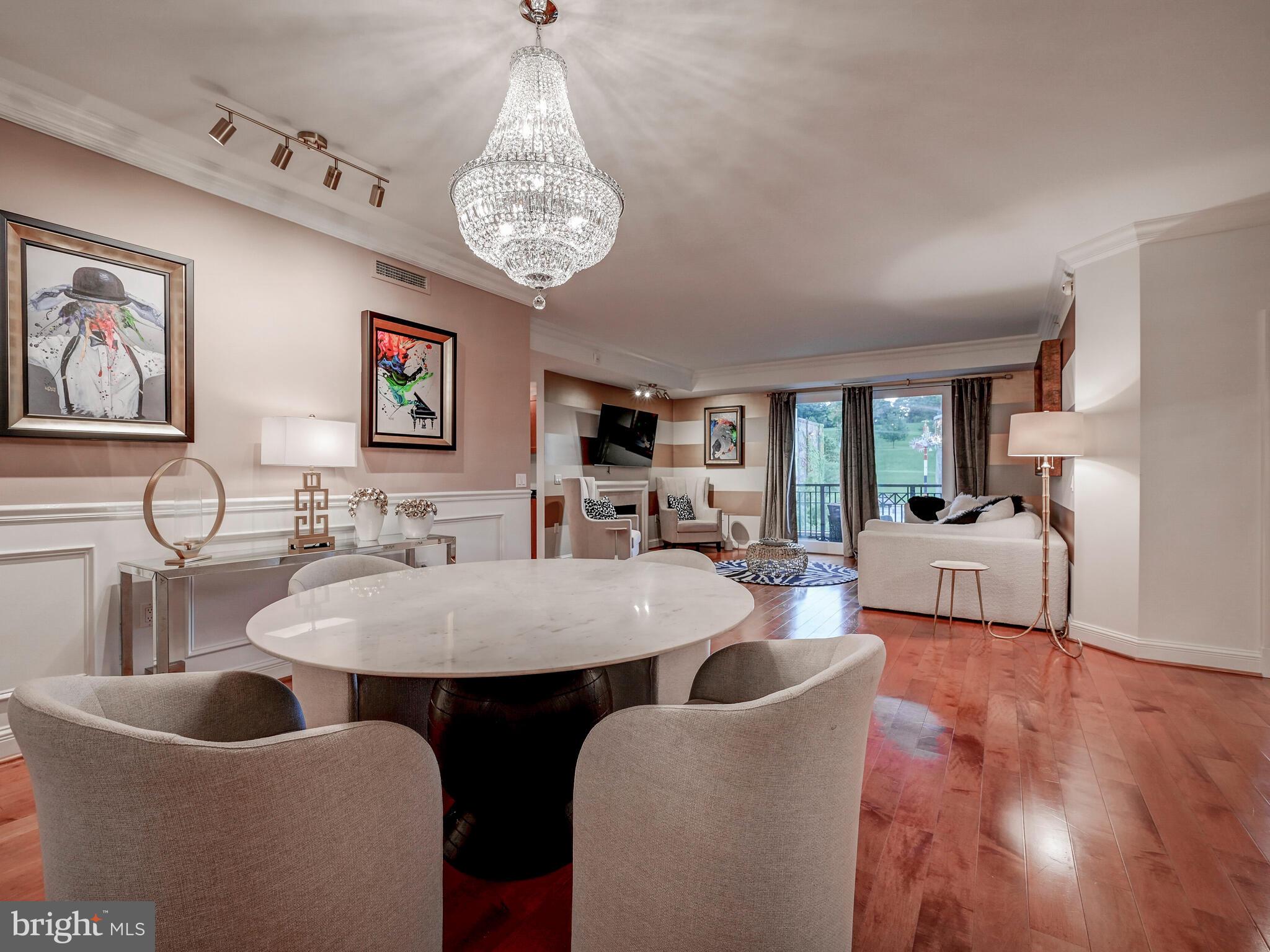 THE RITZ-CARLTON RESIDENCES - Residential Lease