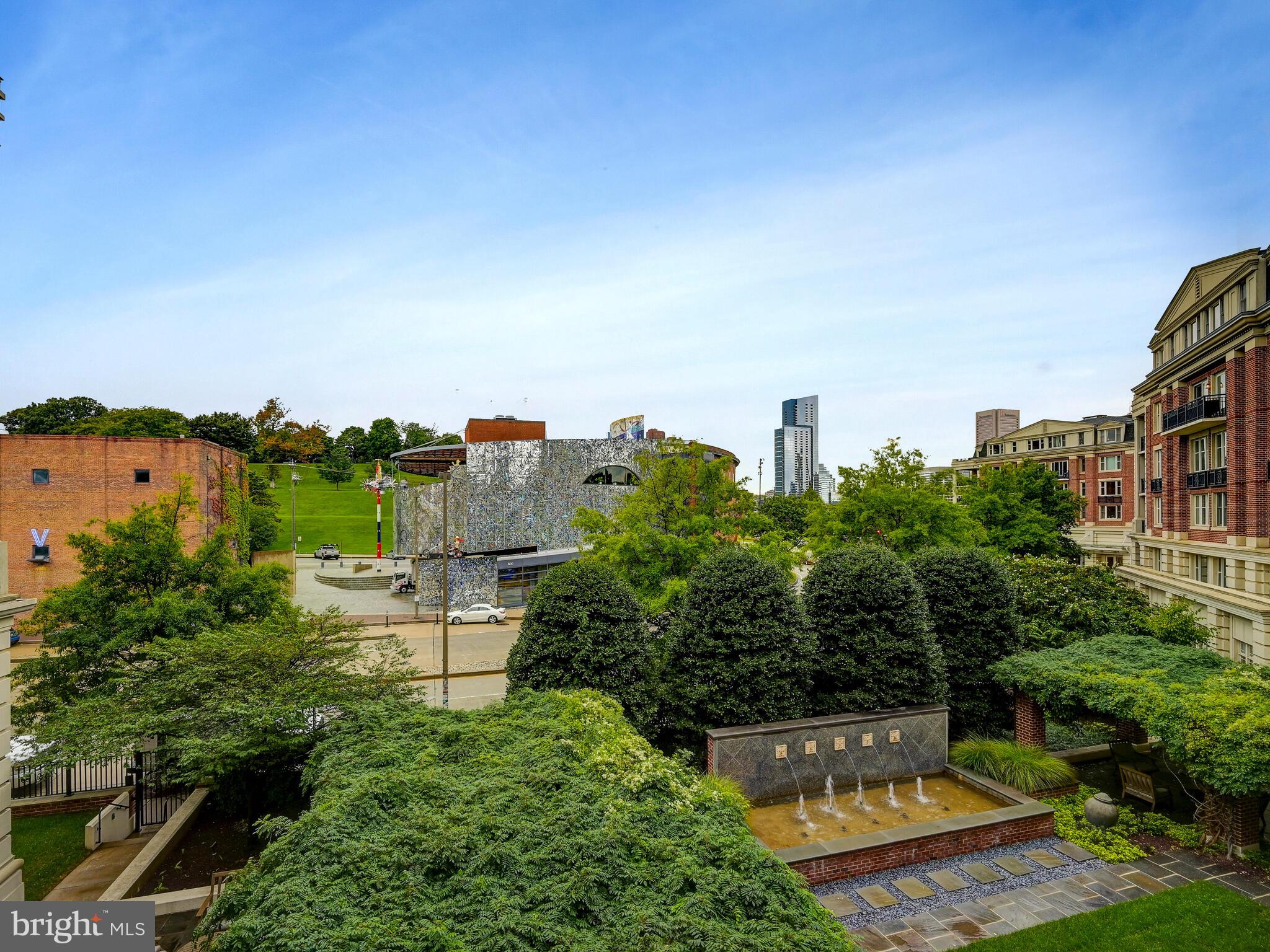 THE RITZ-CARLTON RESIDENCES - Residential Lease