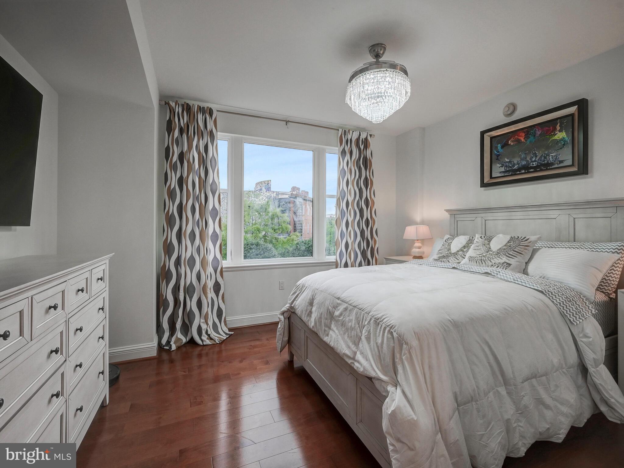 THE RITZ-CARLTON RESIDENCES - Residential Lease