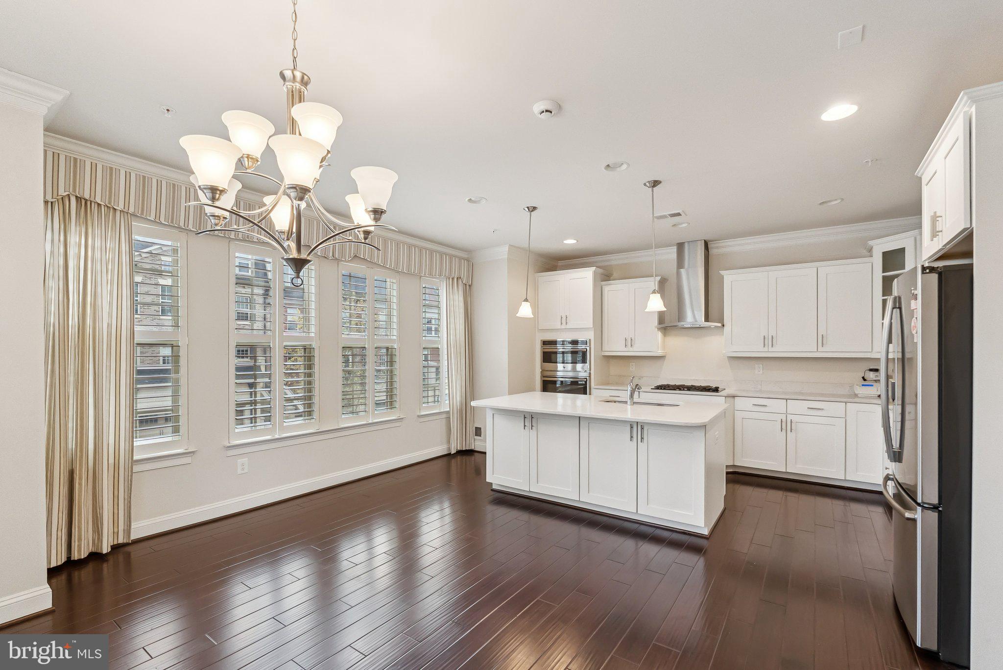 POTOMAC OVERLOOK CONDO - Residential