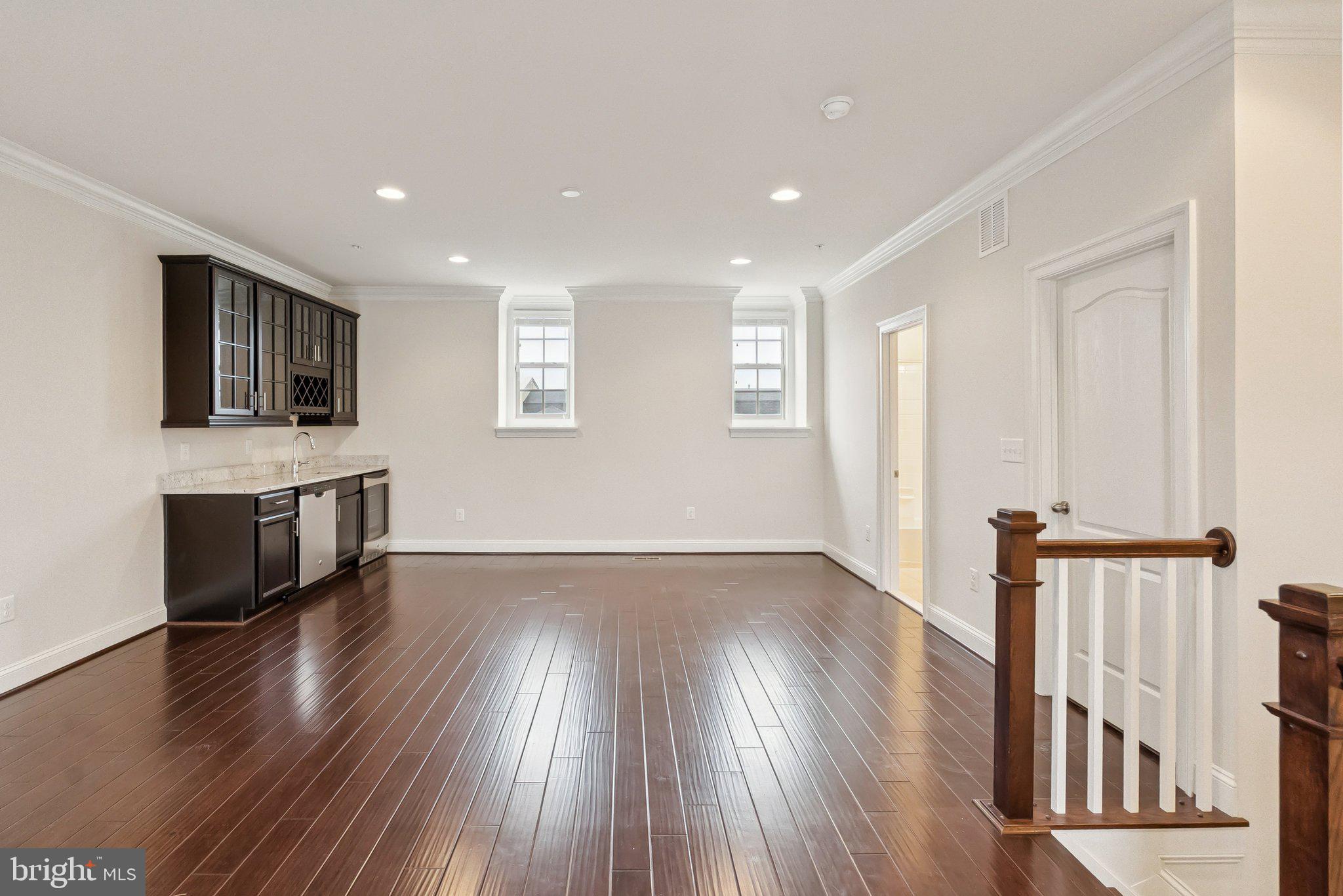 POTOMAC OVERLOOK CONDO - Residential