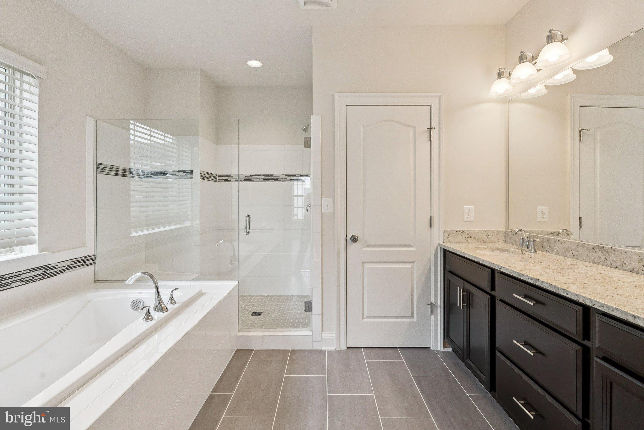 POTOMAC OVERLOOK CONDO - Residential