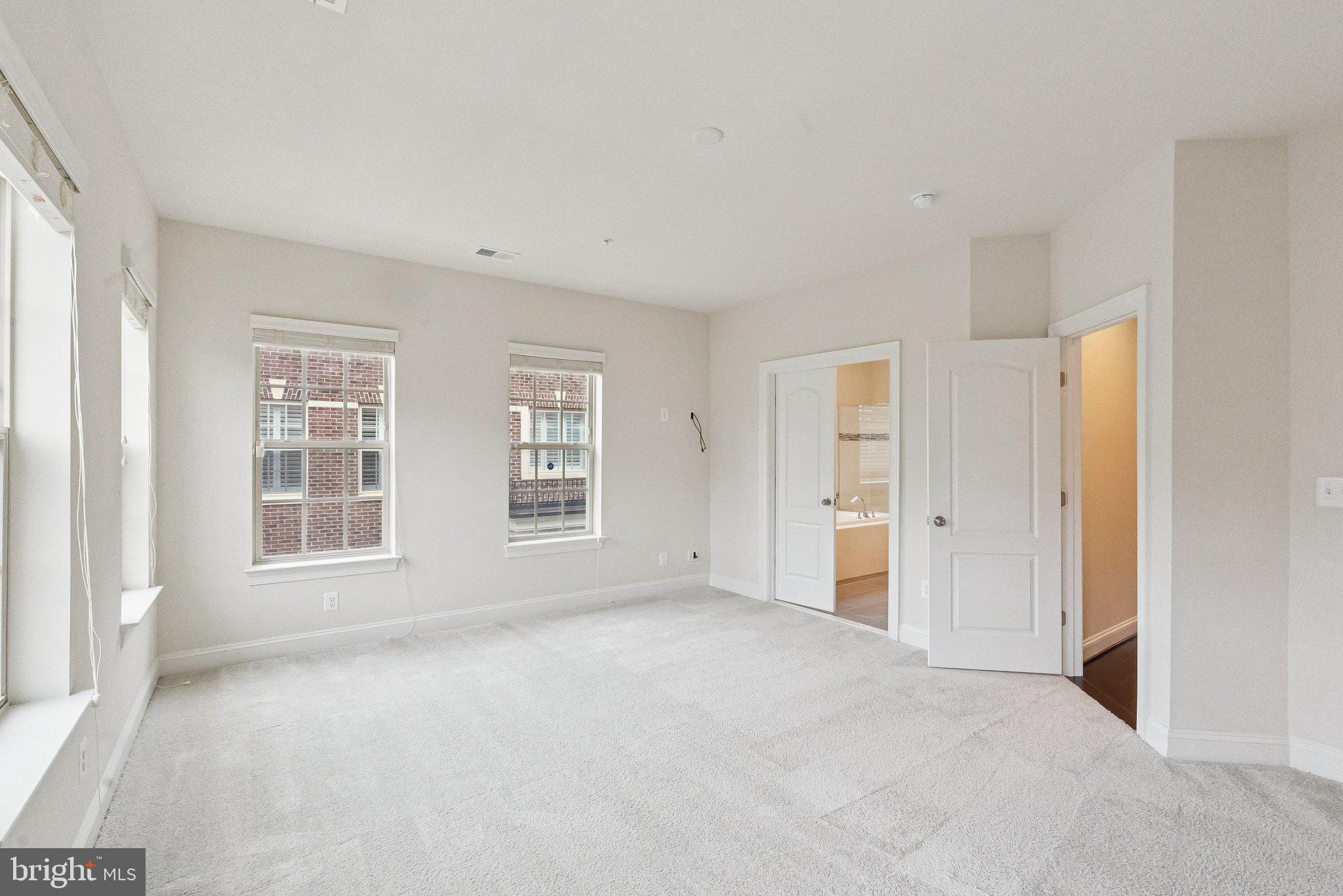 POTOMAC OVERLOOK CONDO - Residential